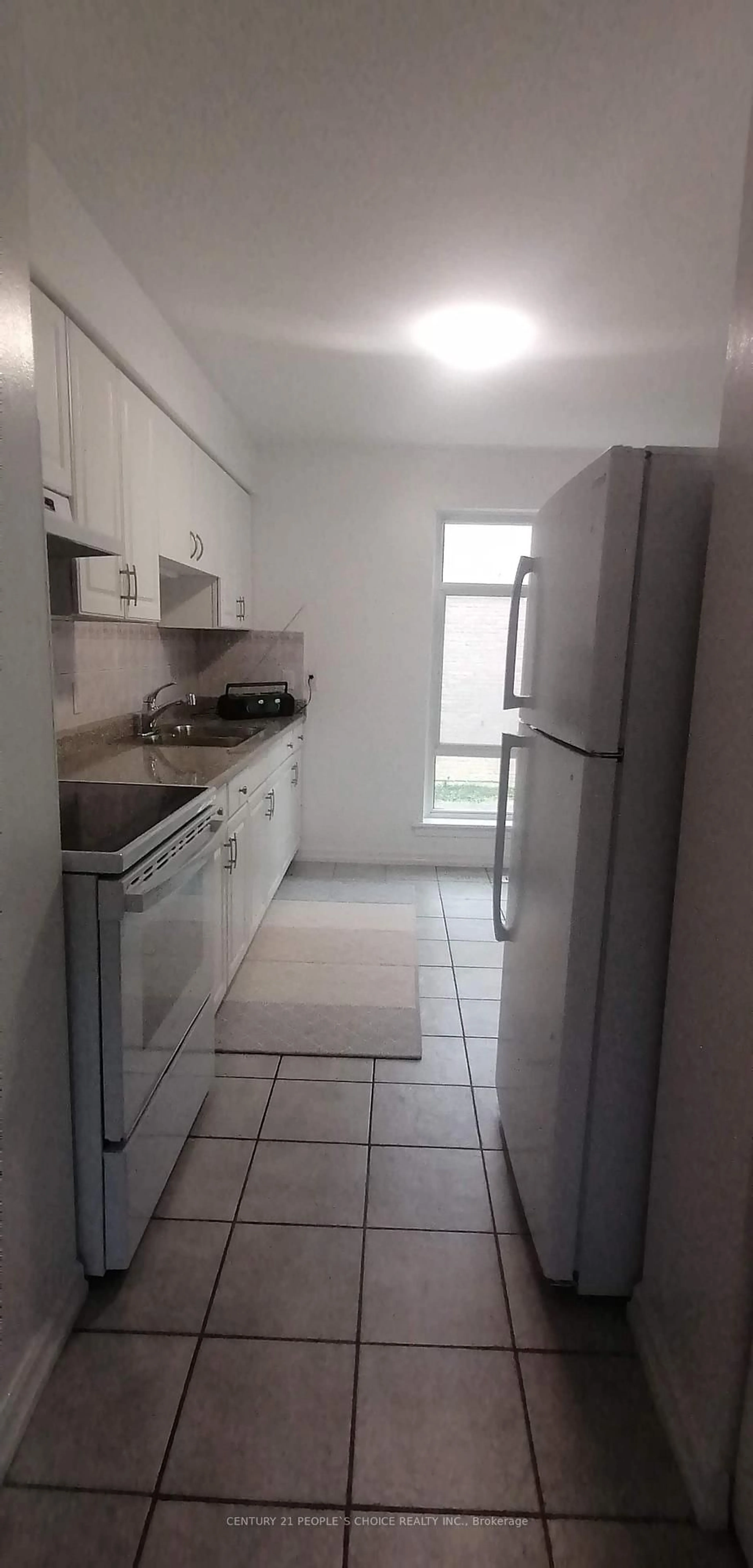 Standard kitchen, unknown for 17 Gosford Blvd #9, Toronto Ontario M3N 2G7