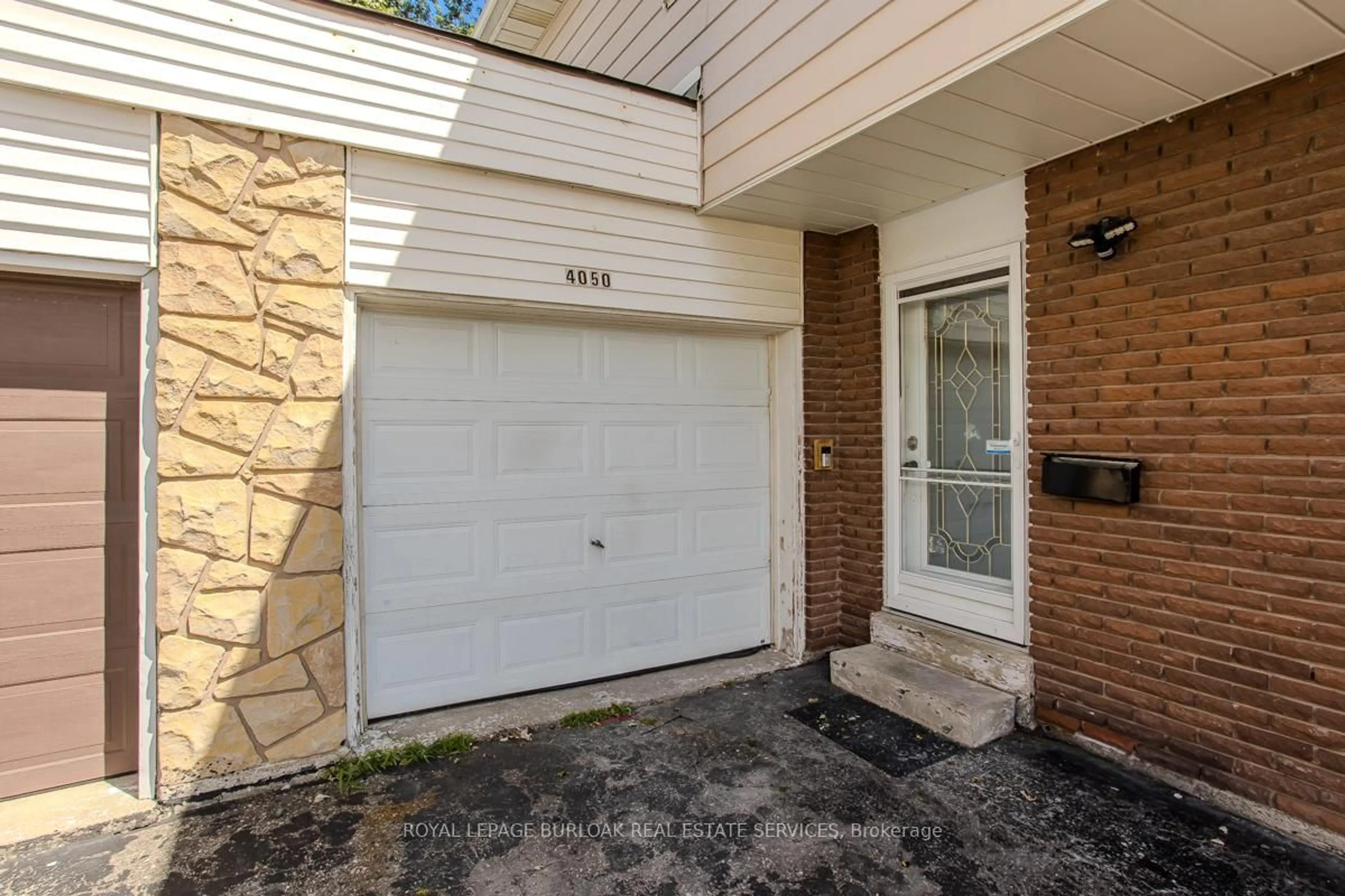 Unknown for 4050 Longmoor Dr, Burlington Ontario L7L 1X2