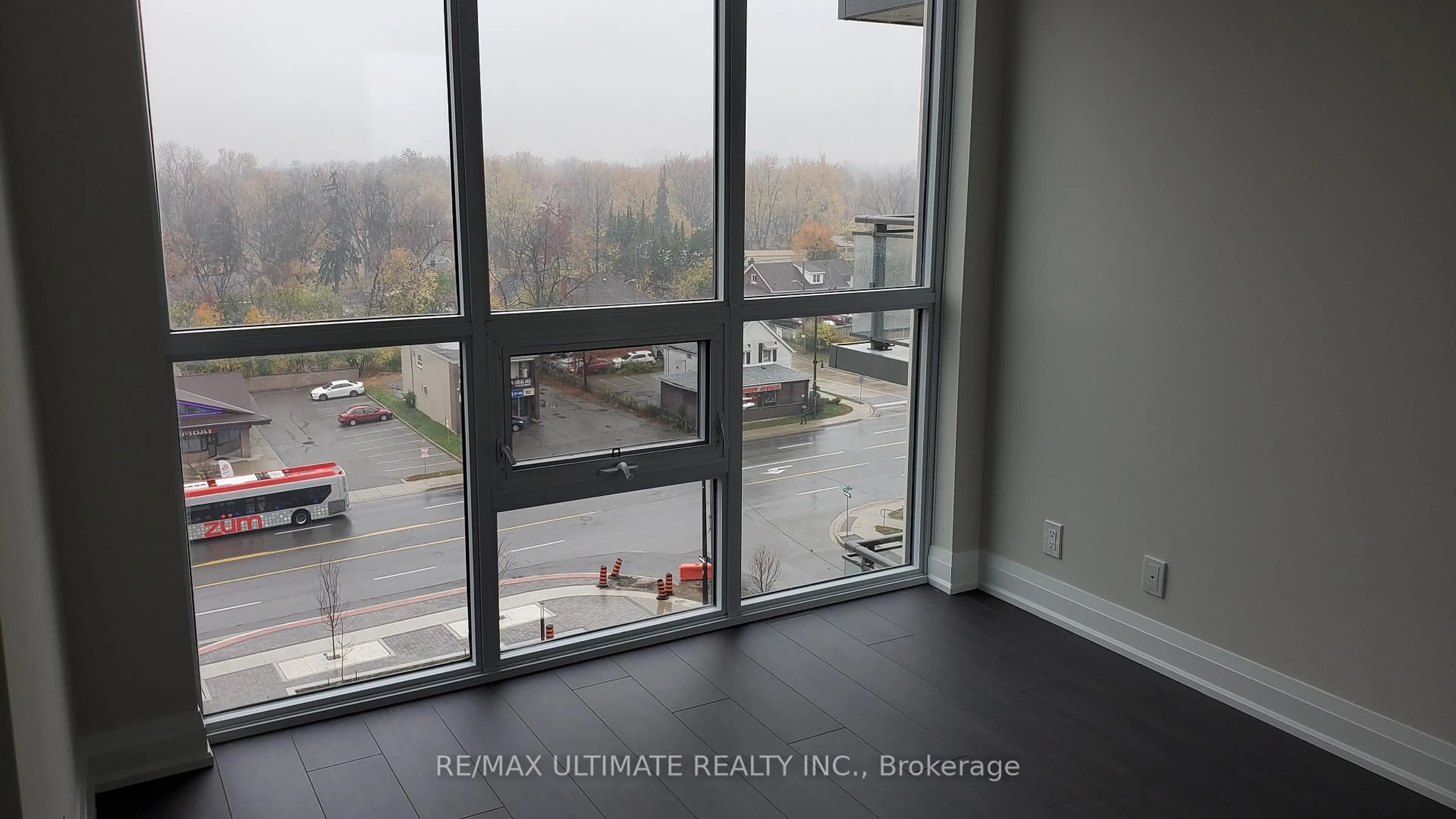 A pic of a room for 15 Lynch St #708, Brampton Ontario L6W 0C7