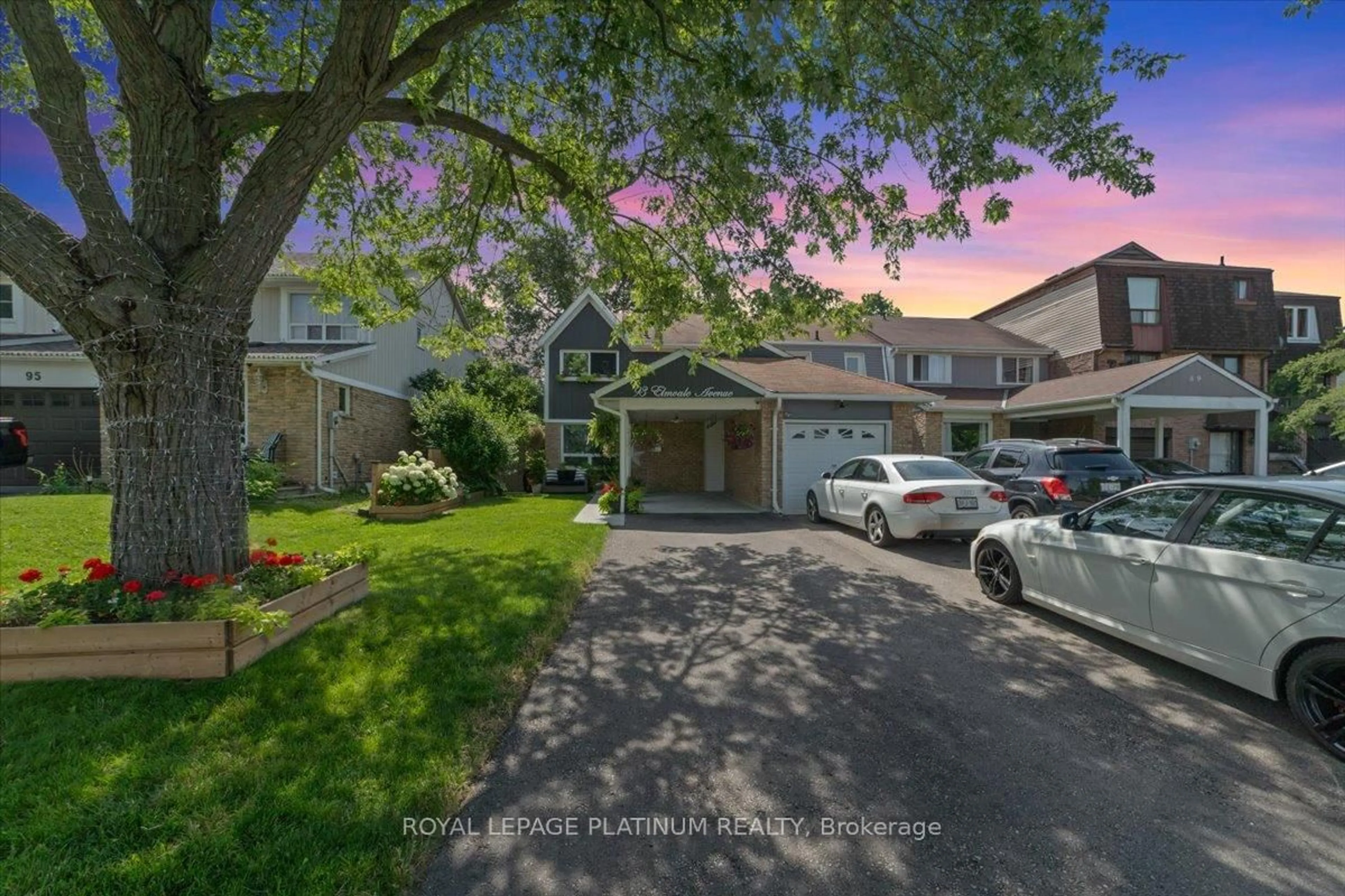 A pic from outside/outdoor area/front of a property/back of a property/a pic from drone, street for 93 Elmvale Ave, Brampton Ontario L6Z 1A6