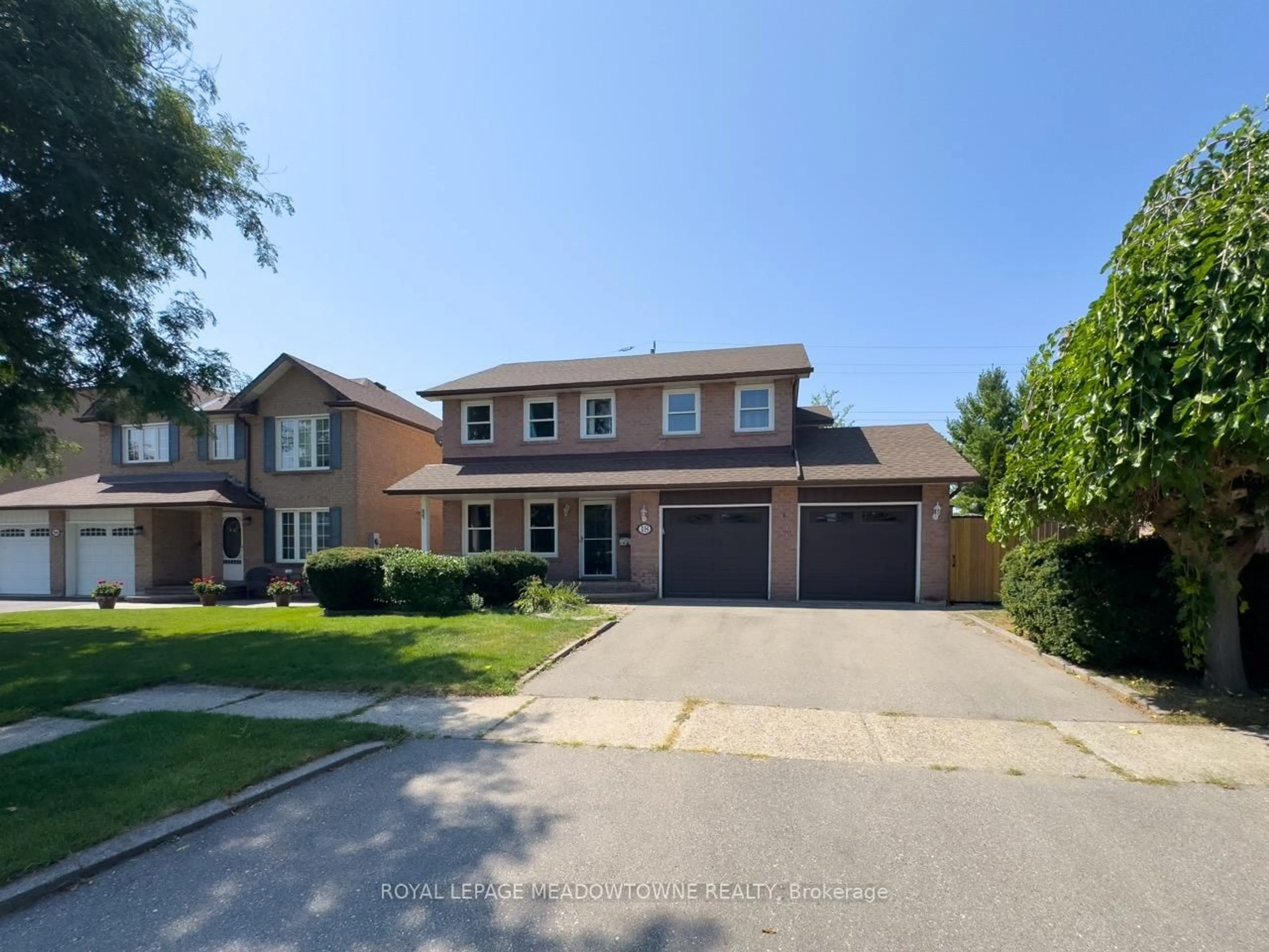 Unknown for 18 Cotswold Crt, Halton Hills Ontario L7G 5E5