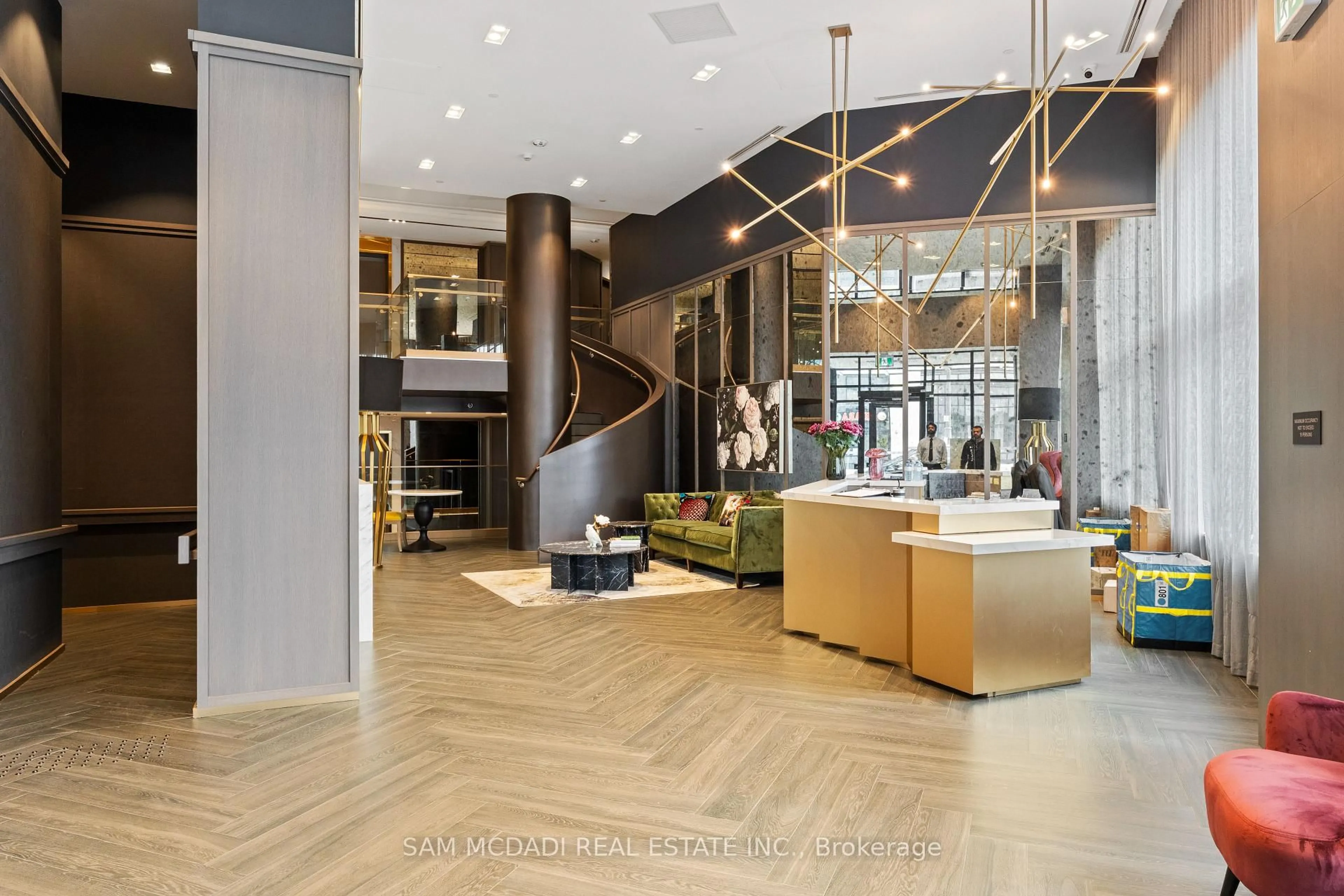 Lobby for 395 Dundas St #819, Oakville Ontario L6M 4L9