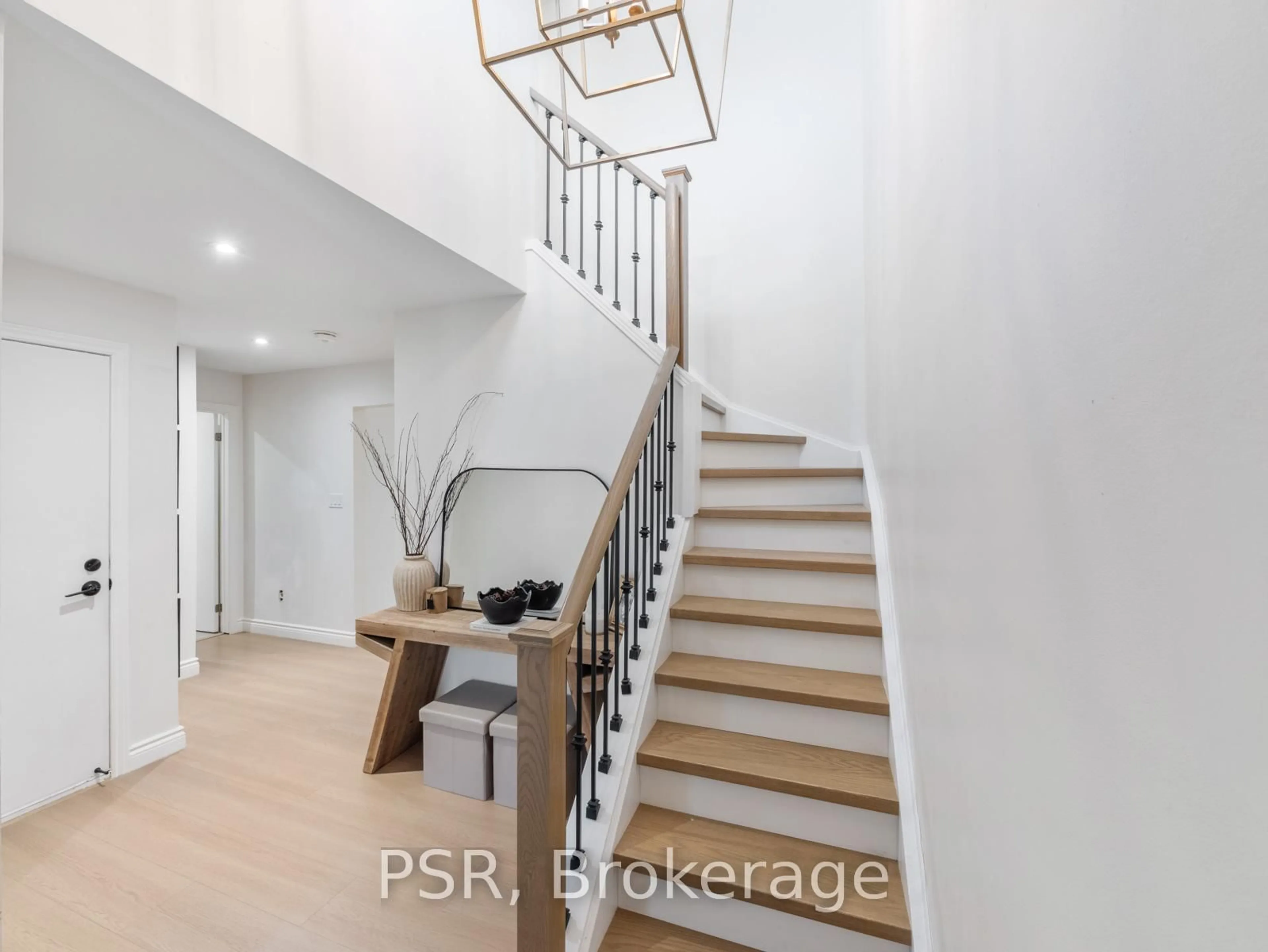 Stairs for 3510 South Millway #59, Mississauga Ontario L5L 3T9