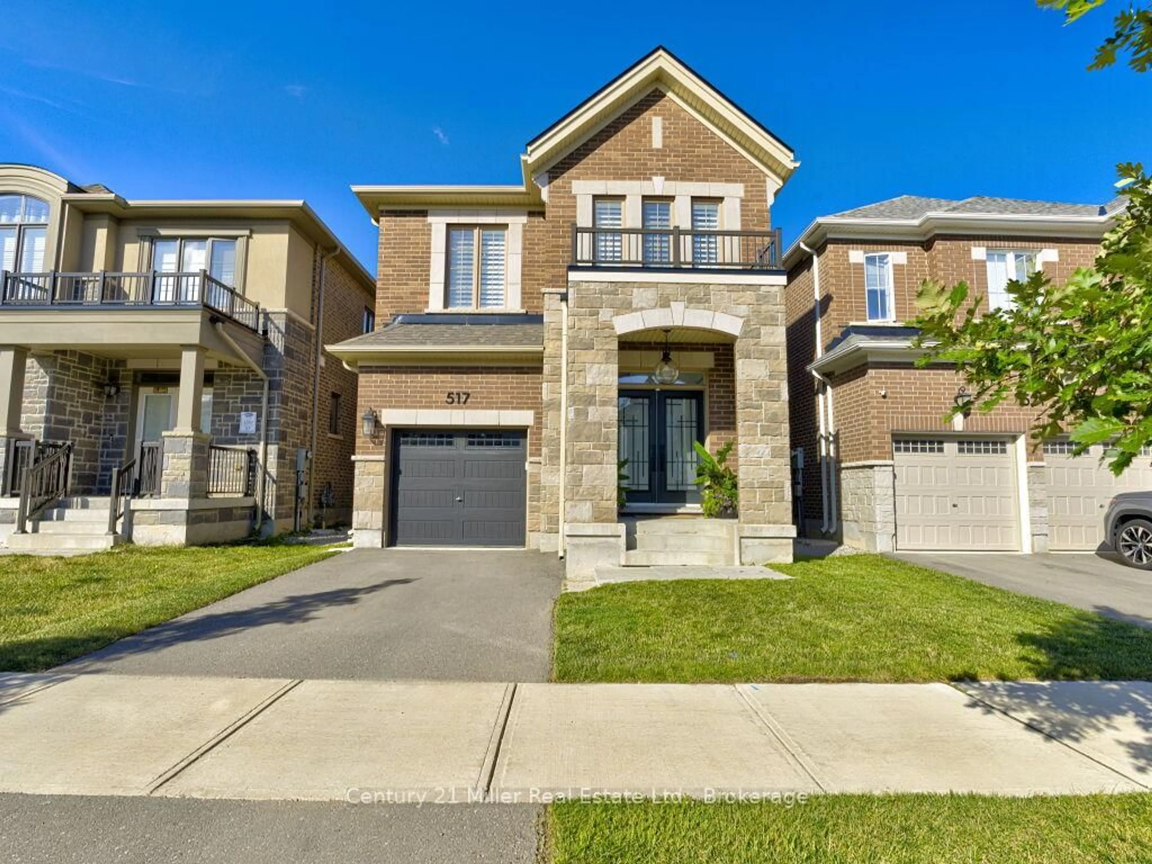 Home with brick exterior material, street for 517 Kennedy Circ, Milton Ontario L9E 1R1