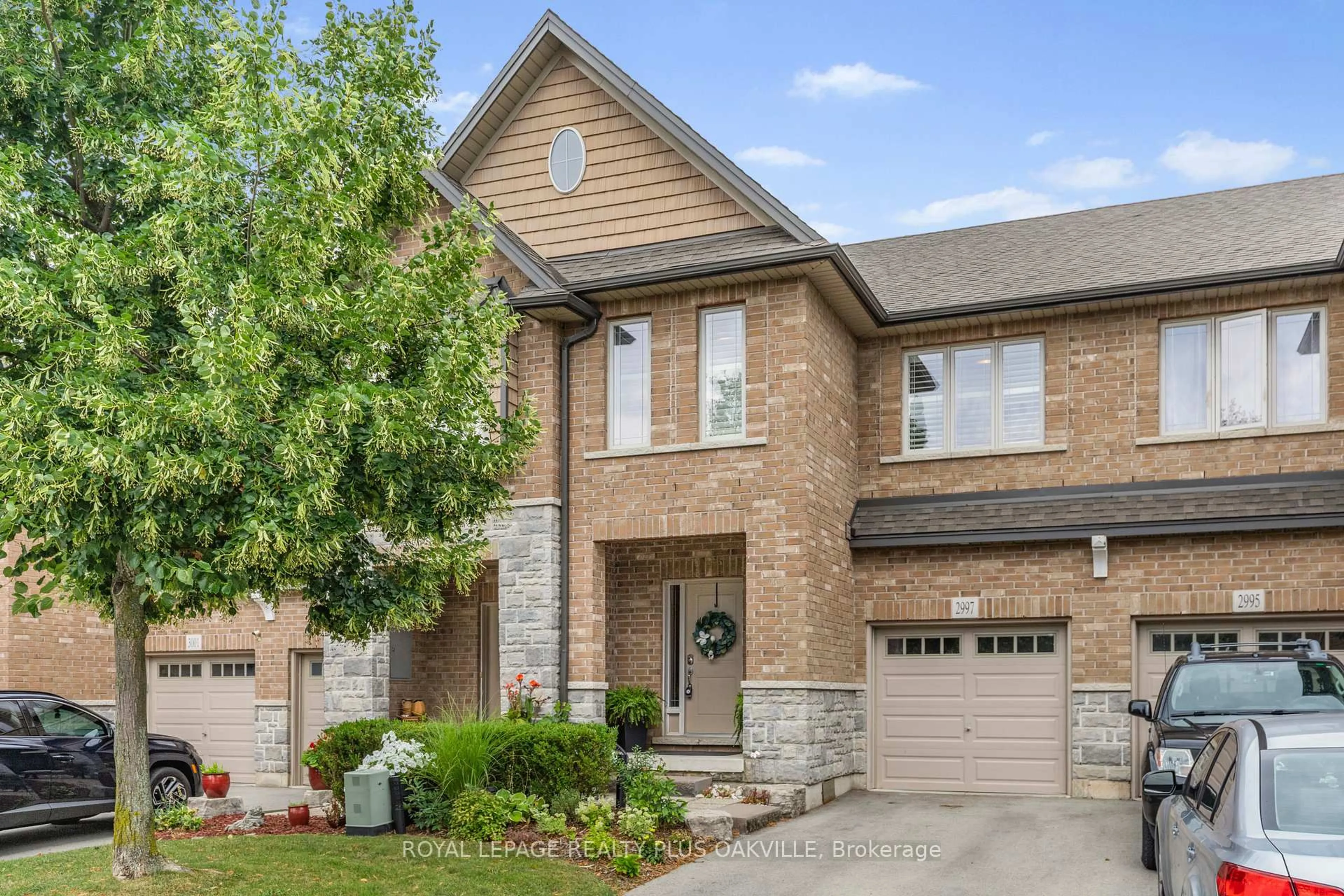 Home with brick exterior material, street for 2997 Glover Lane #19, Burlington Ontario L7M 0W2