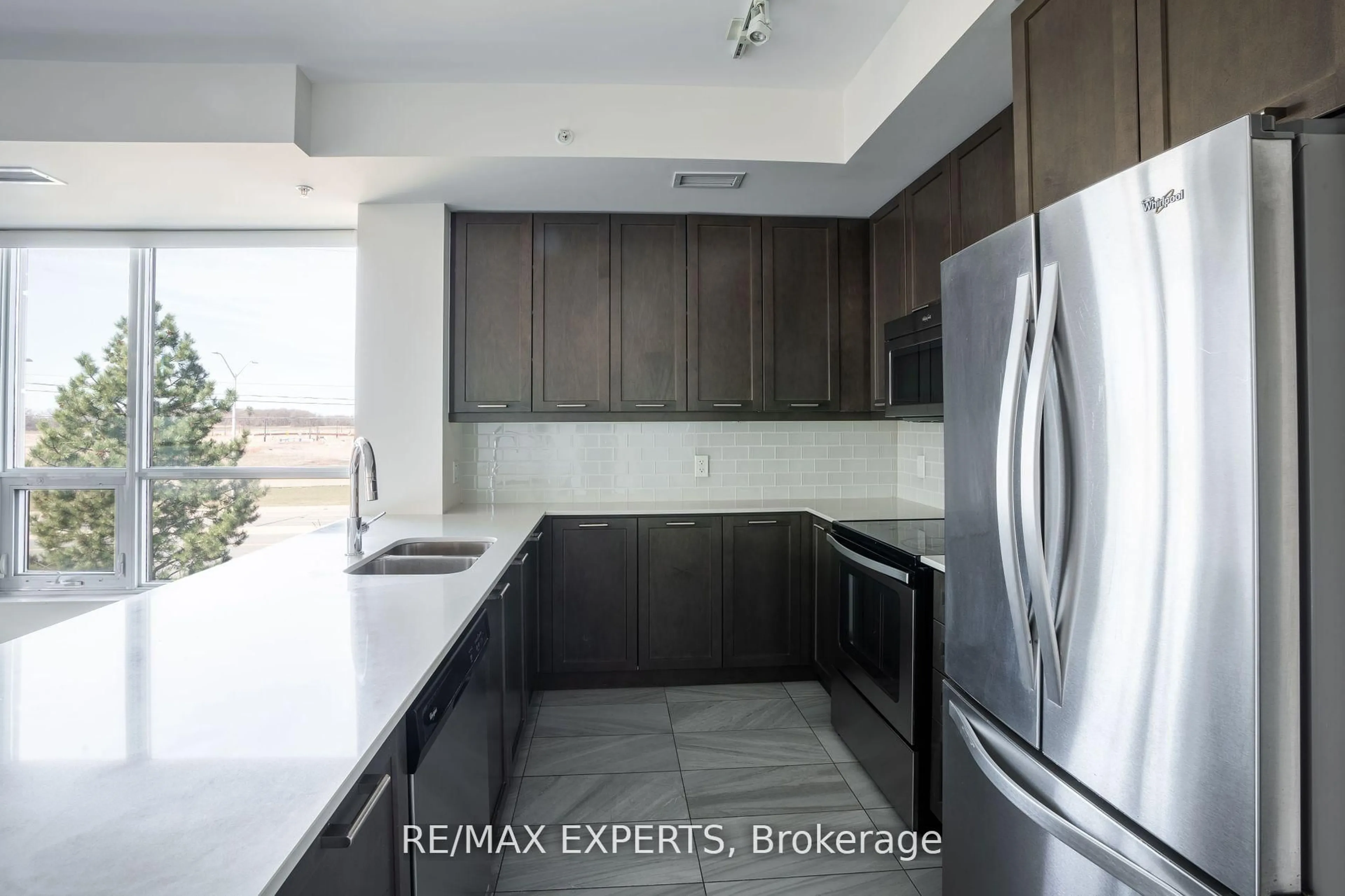 Unknown for 2480 Prince Michael Dr #210, Oakville Ontario L6H 0H1
