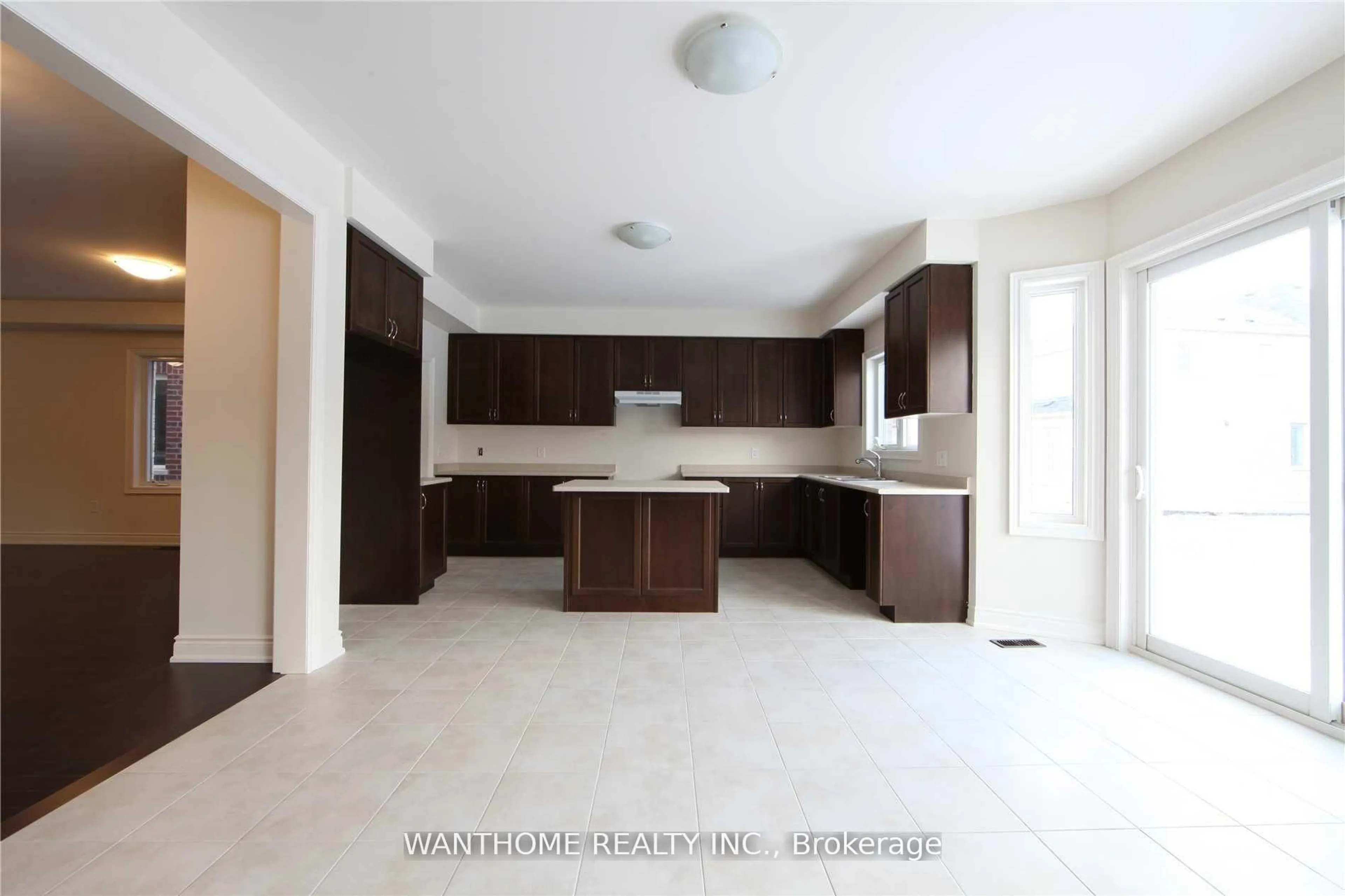 Open concept kitchen, ceramic/tile floor for 156 Belmore Crt, Milton Ontario L9T 7K6
