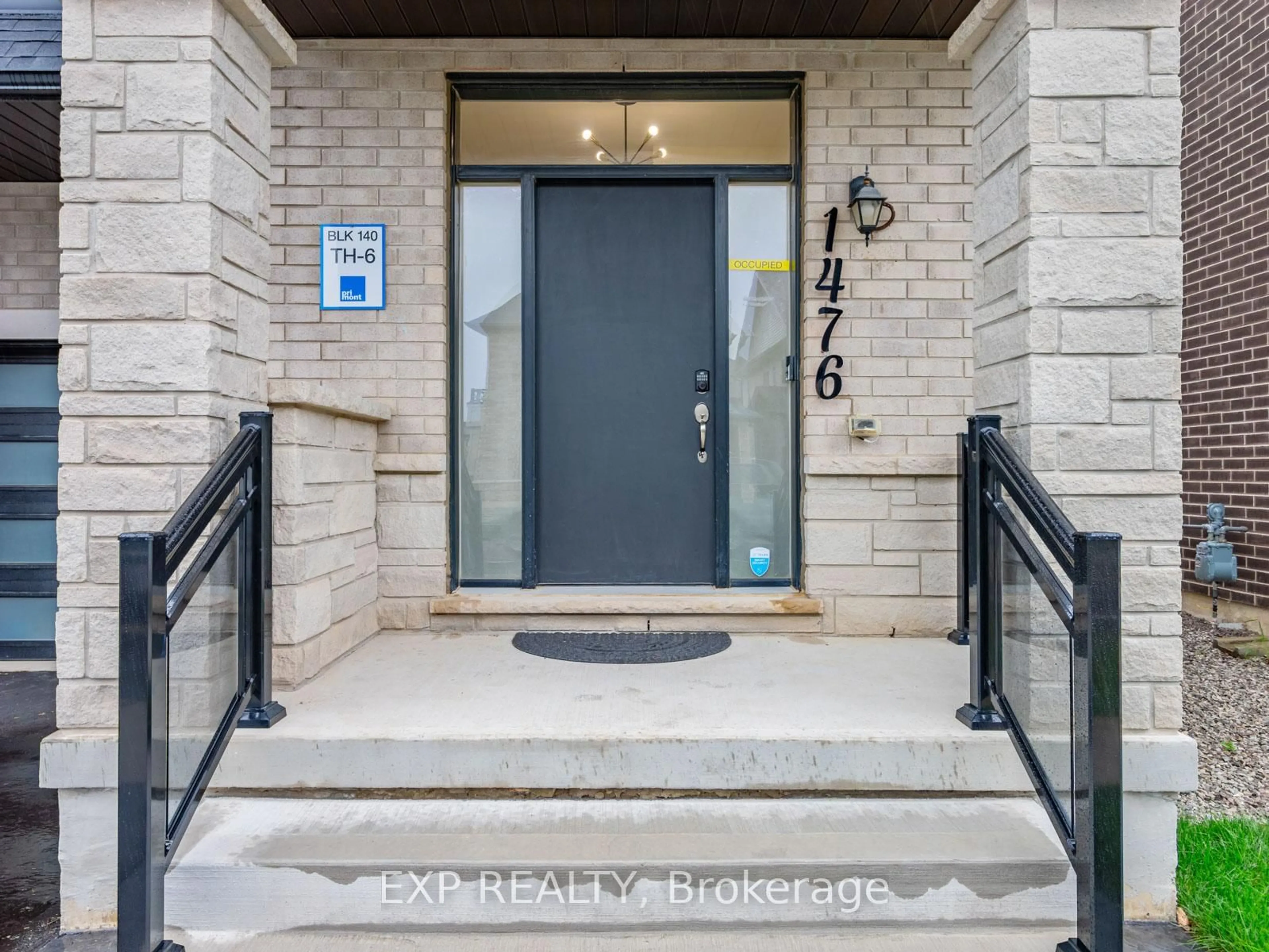 Indoor entryway for 1476 Rose Way, Milton Ontario L9T 7E7