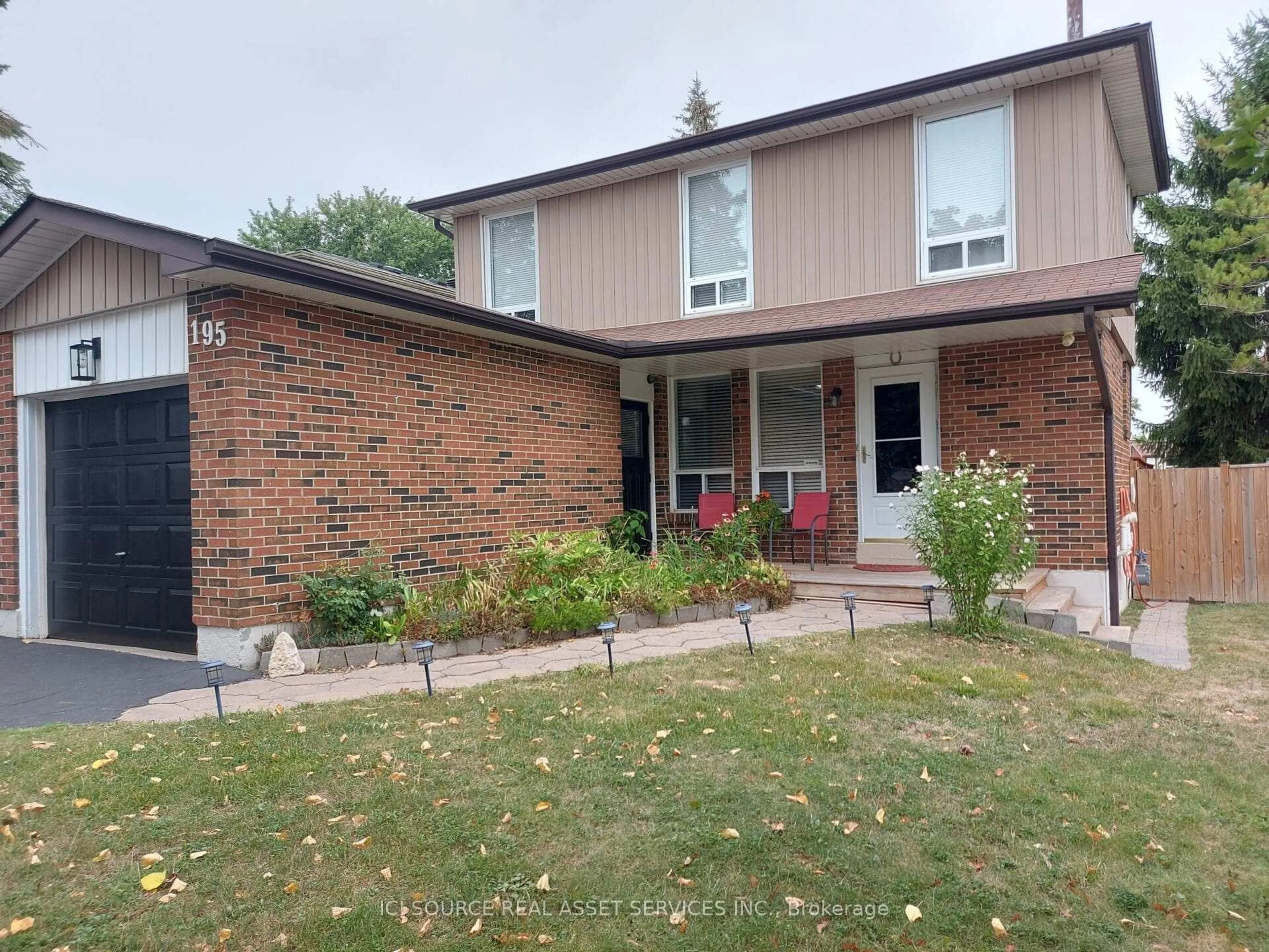 Home with brick exterior material, street for 195 Ridge Rd, Caledon Ontario L7E 4V8