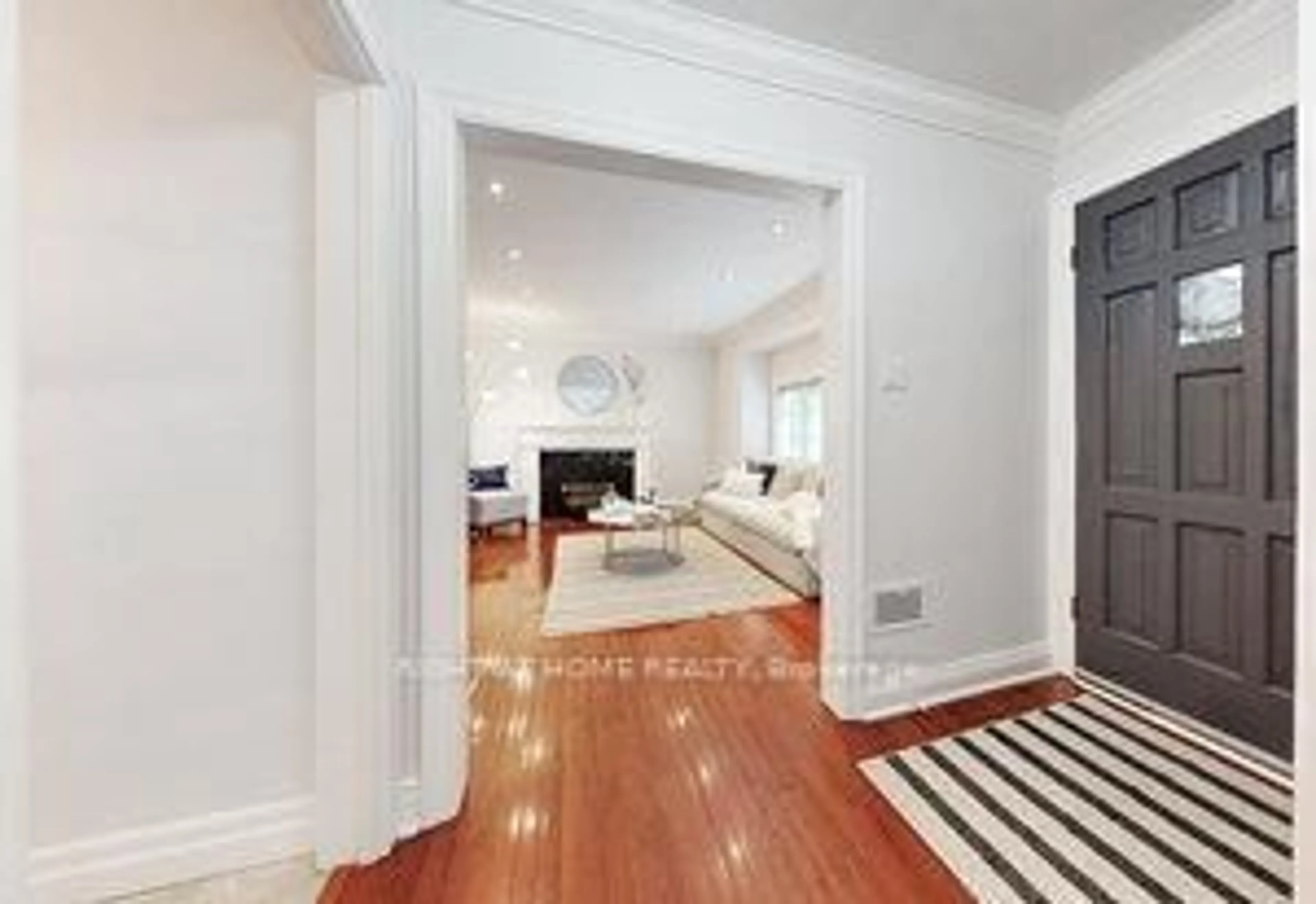 Unknown for 66 CLIVEDEN Ave, Toronto Ontario M8Z 3N1