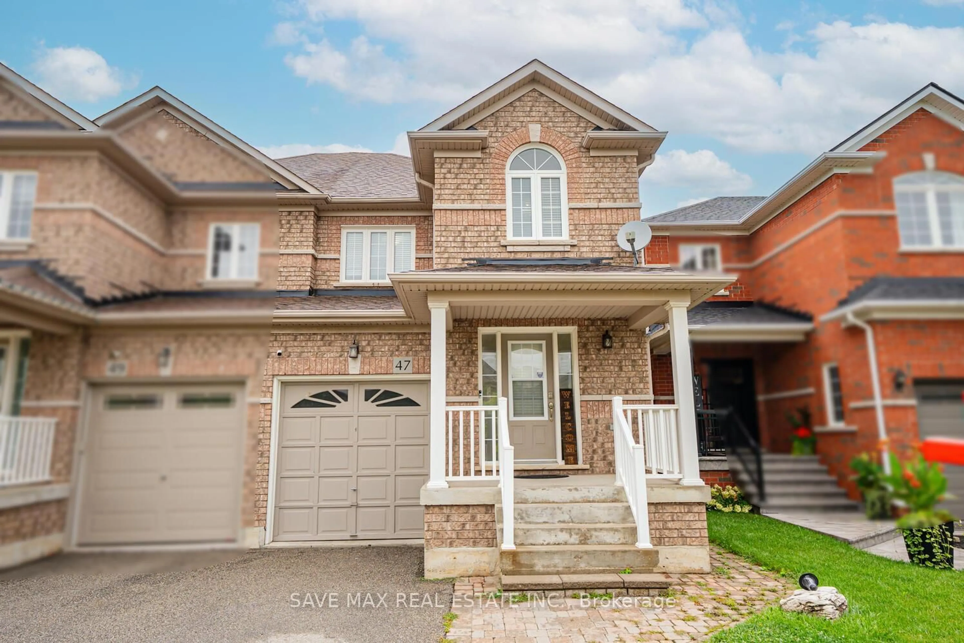 Home with brick exterior material, street for 47 Woodcote Cres, Halton Hills Ontario L7G 6M1
