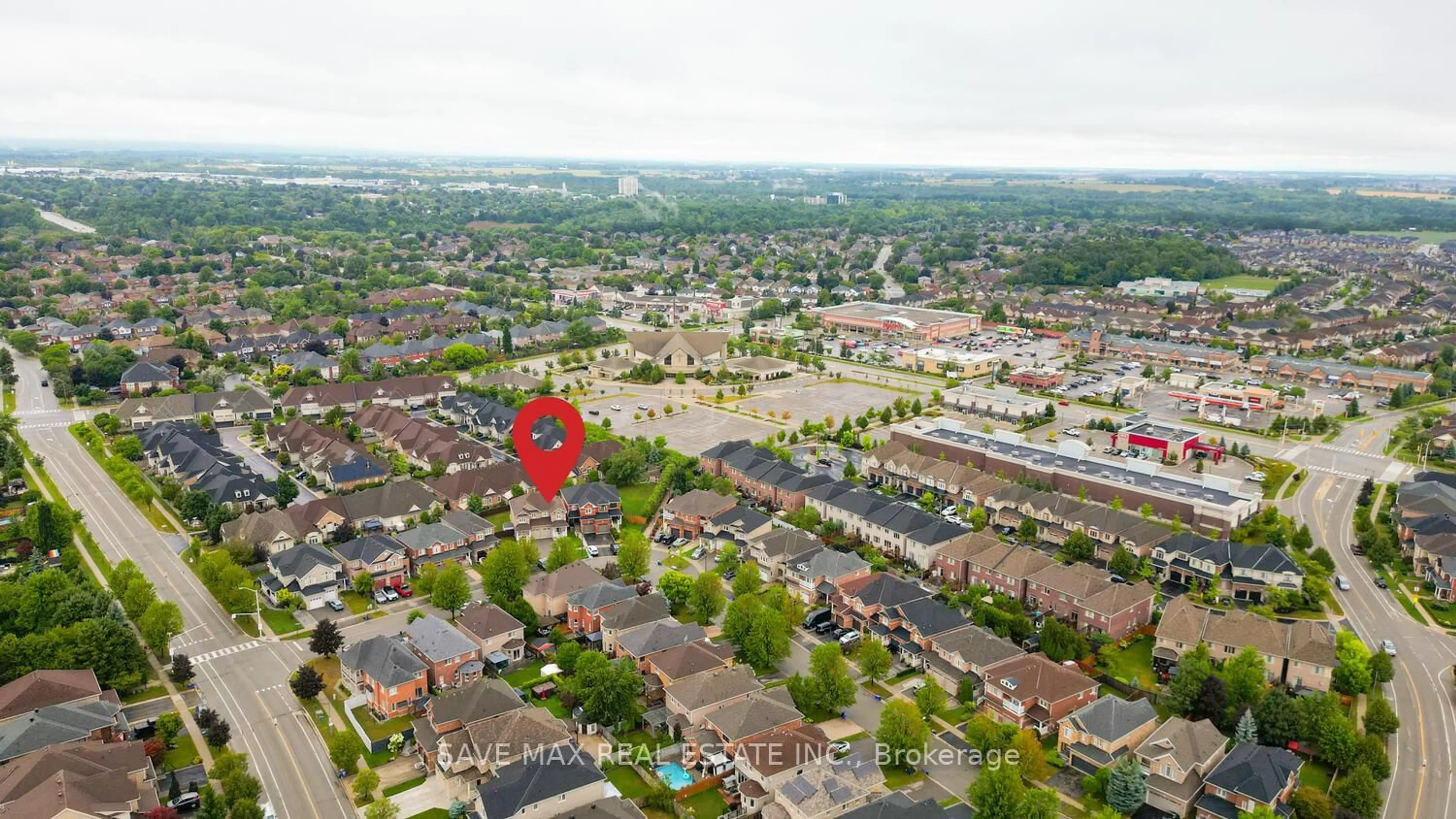A pic from outside/outdoor area/front of a property/back of a property/a pic from drone, street for 47 Woodcote Cres, Halton Hills Ontario L7G 6M1