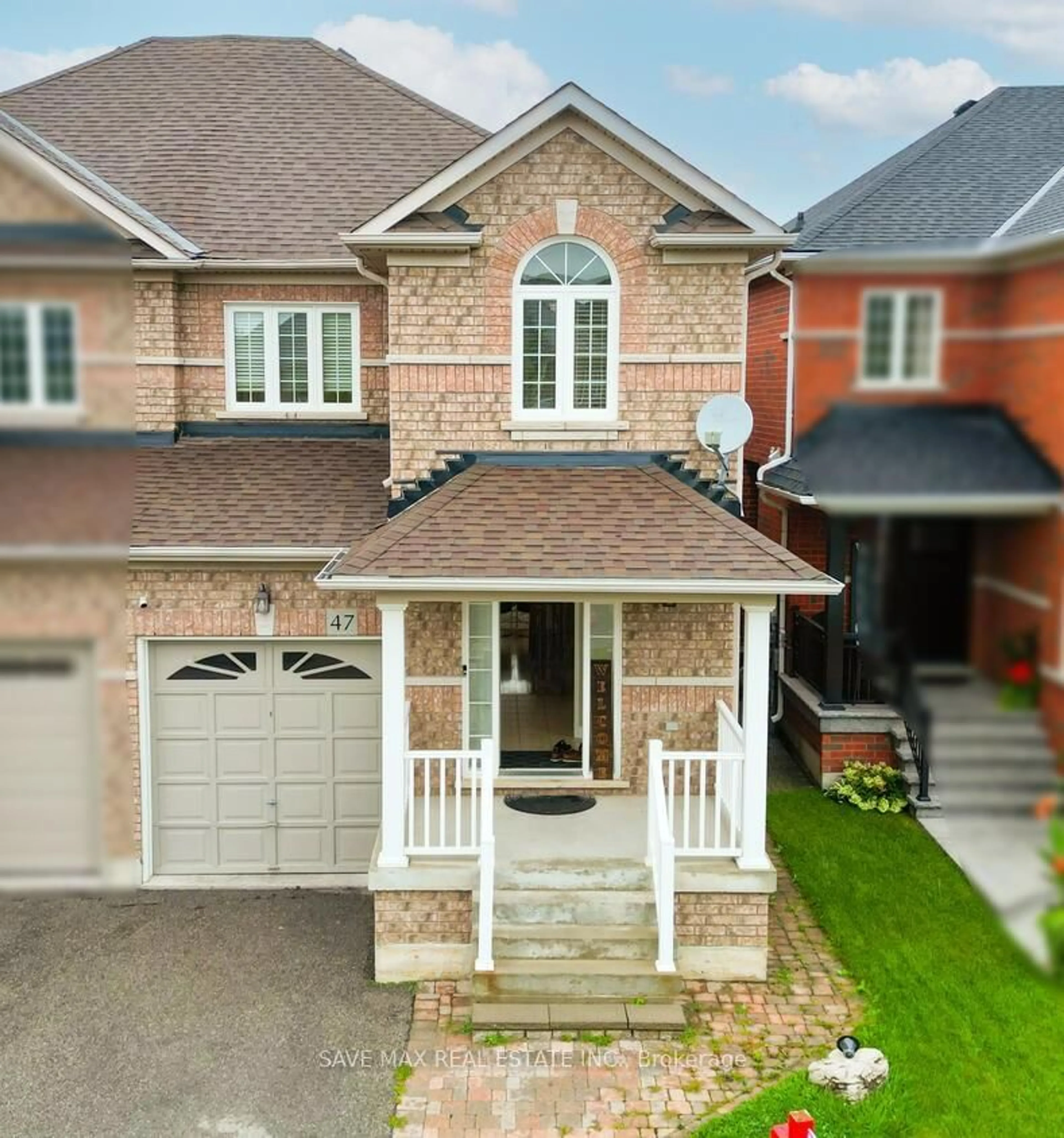 Home with brick exterior material, street for 47 Woodcote Cres, Halton Hills Ontario L7G 6M1