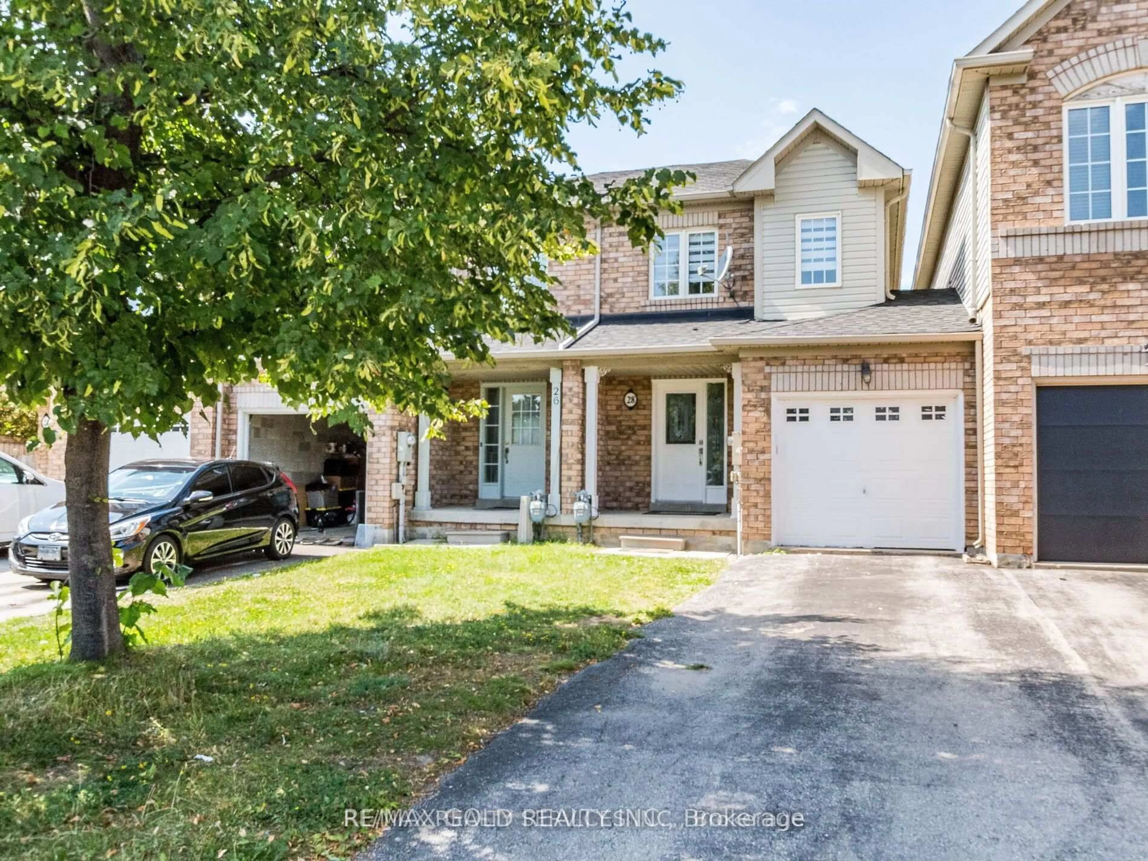 Home with brick exterior material, street for 28 Plum Hollow Crt, Brampton Ontario L6R 2T5