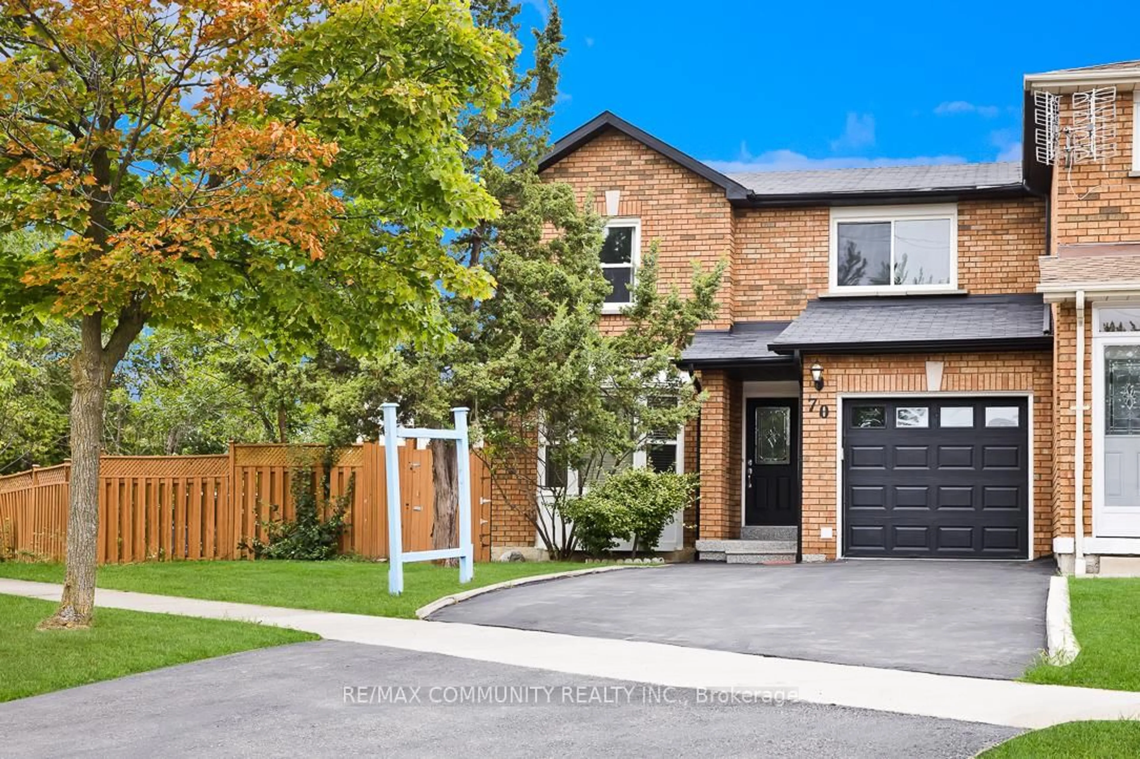 Home with brick exterior material, street for 70 Tulip Dr, Brampton Ontario L6Y 3W7