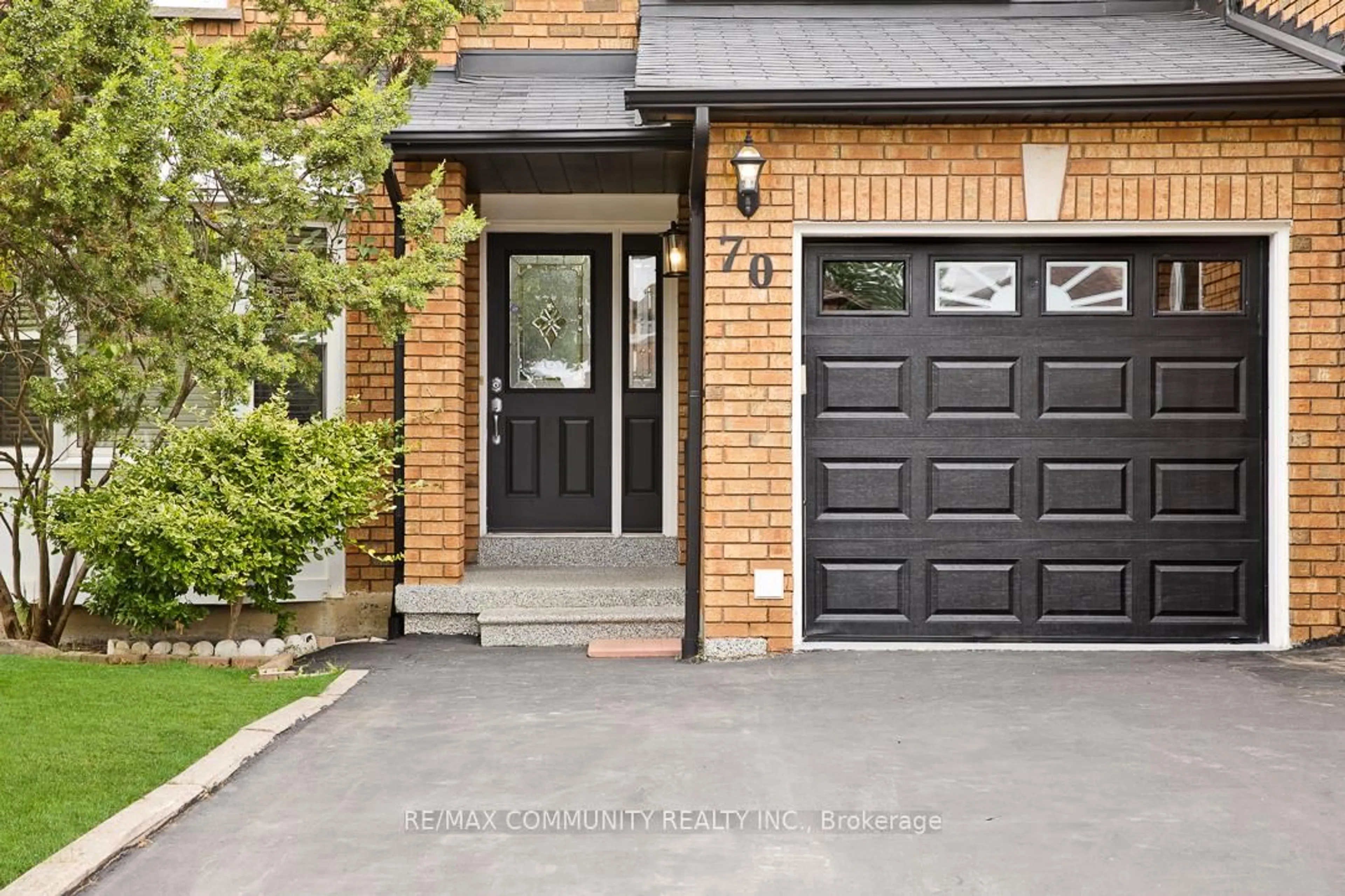 Home with brick exterior material, street for 70 Tulip Dr, Brampton Ontario L6Y 3W7