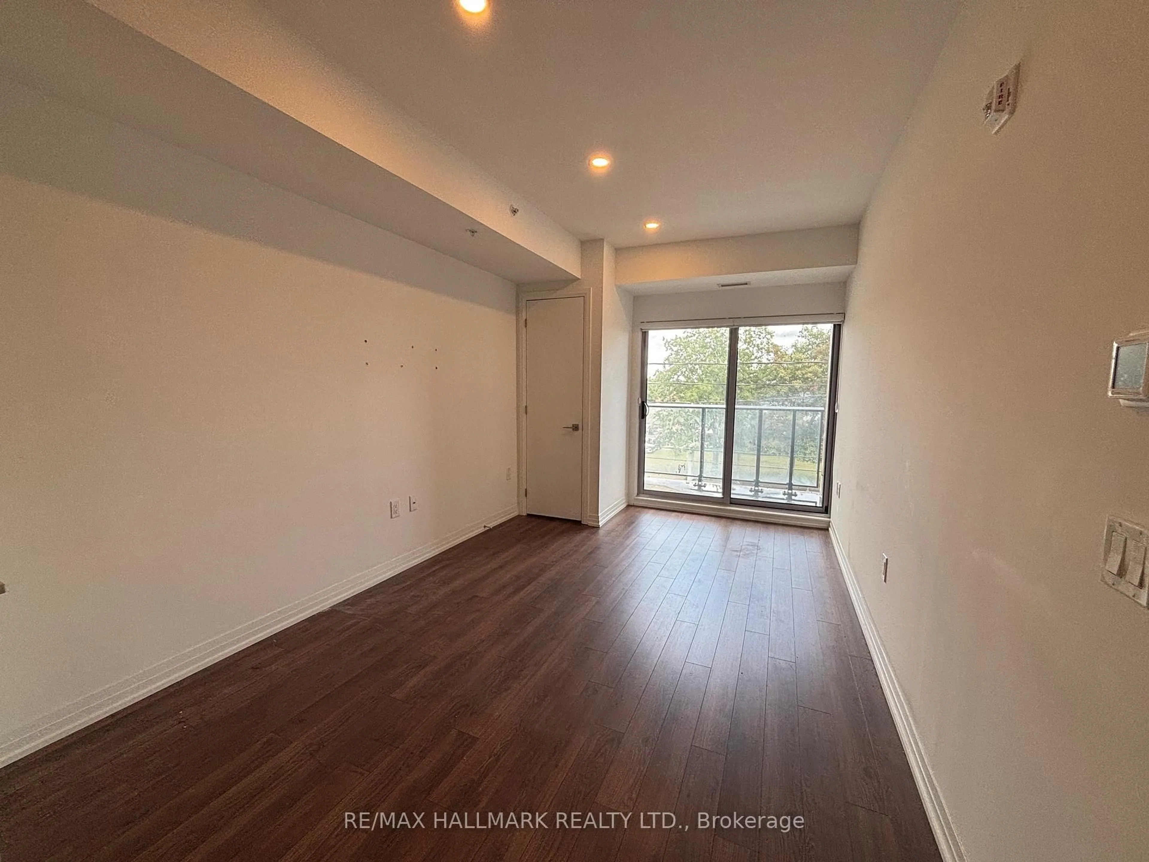 A pic of a room for 408 Browns Line #208, Toronto Ontario M8W 0C3