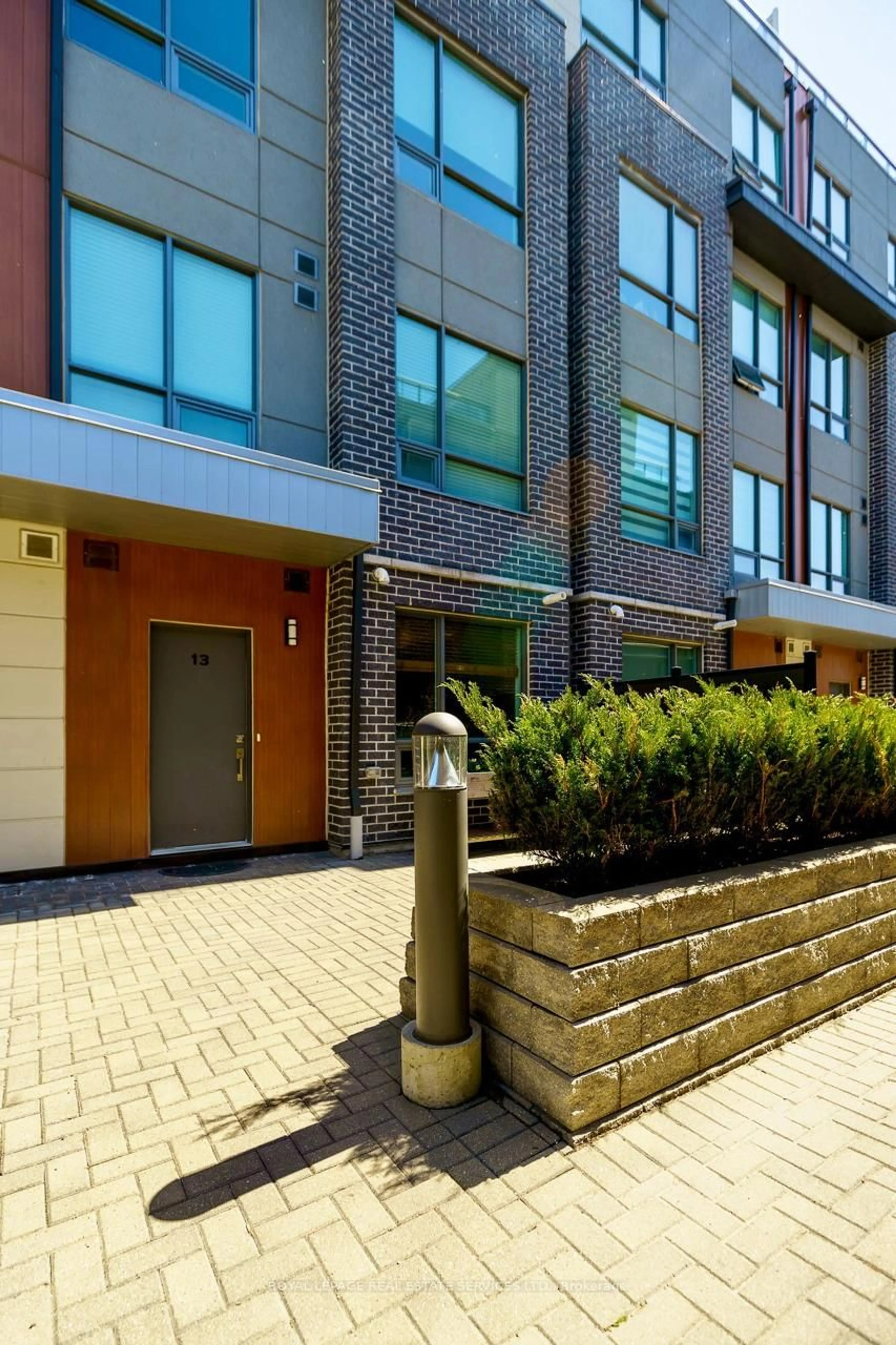 Home with brick exterior material, street for 650 Atwater Ave #13, Mississauga Ontario L5E 3K2