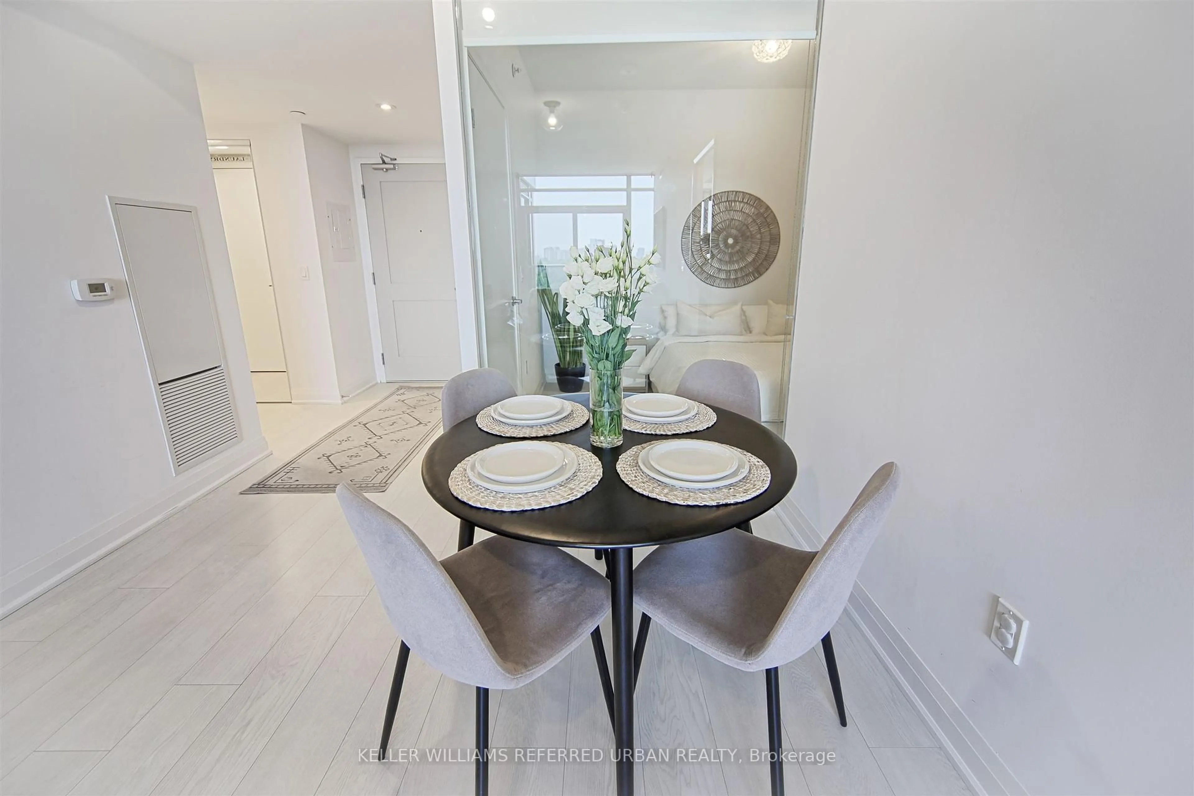 Dining room, ceramic/tile floor for 26 Gibbs Rd #1029, Toronto Ontario M9B 0E3