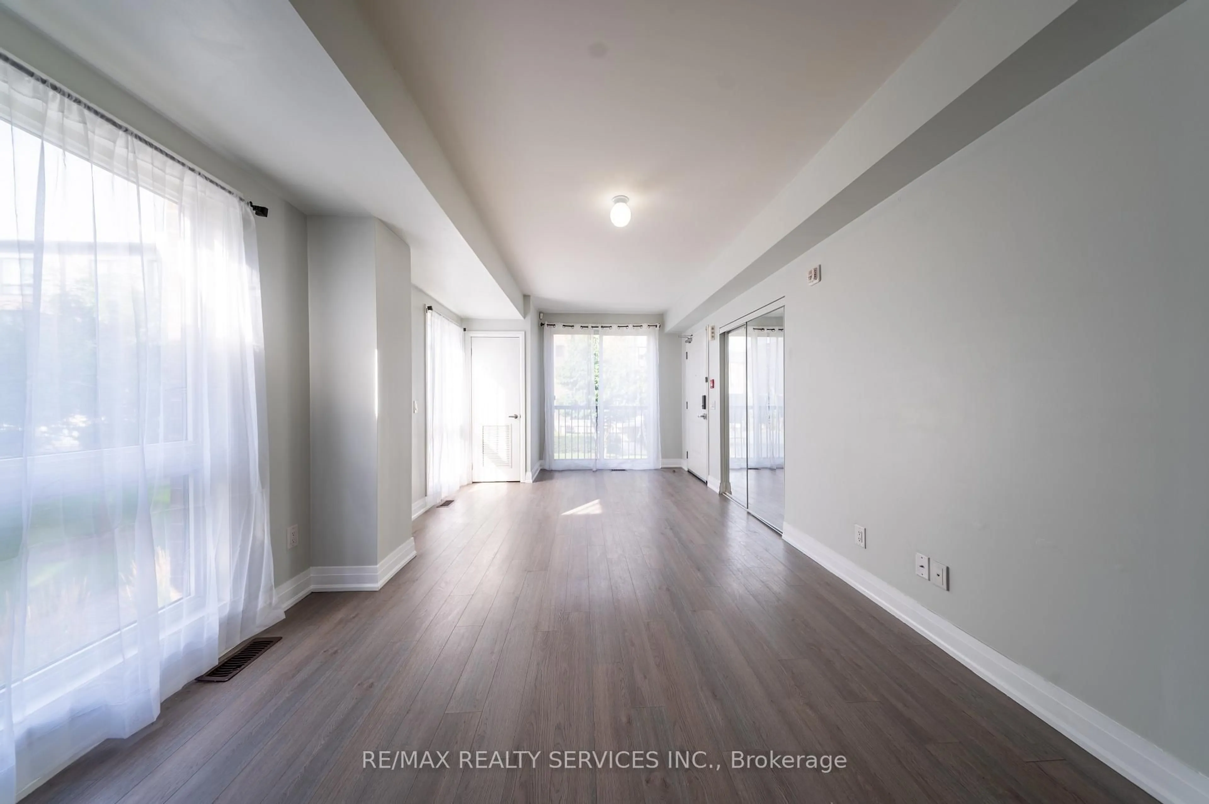 A pic of a room for 1208 Main St #105, Milton Ontario L9T 9K8