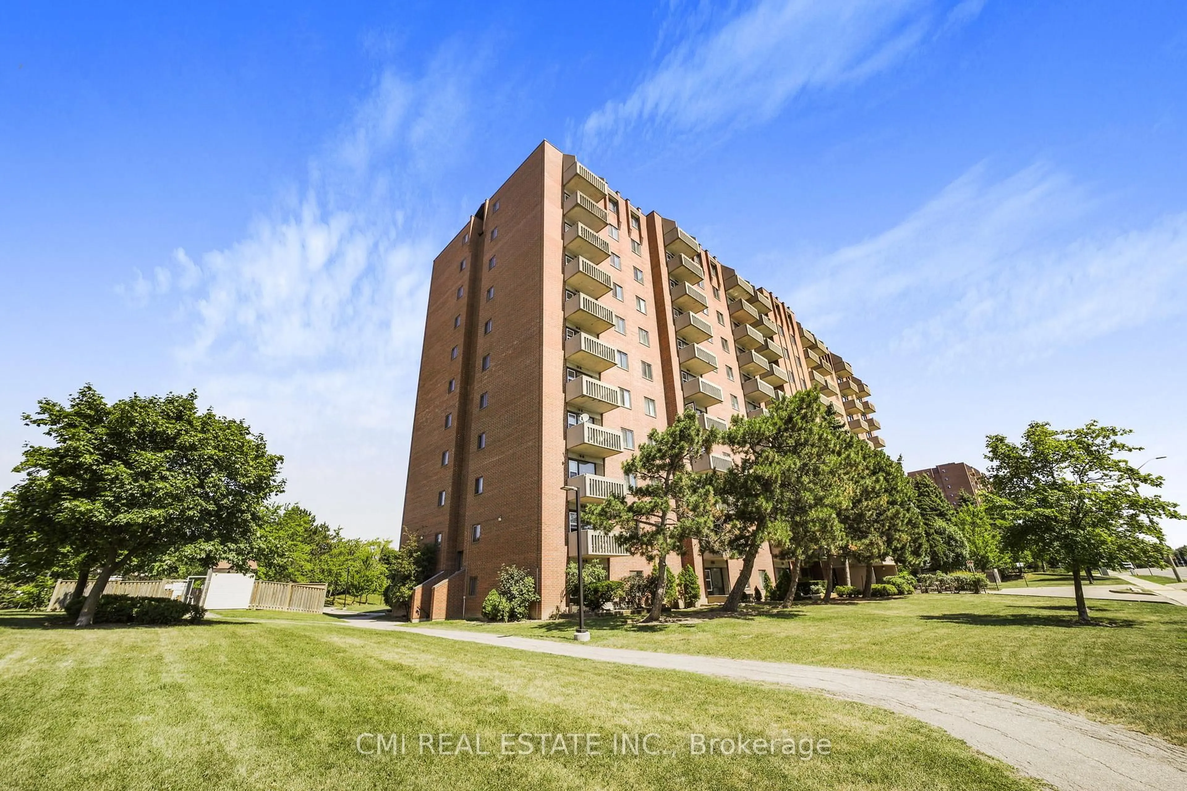Unknown for 6720 Glen Erin Dr #302, Mississauga Ontario L5N 3K8