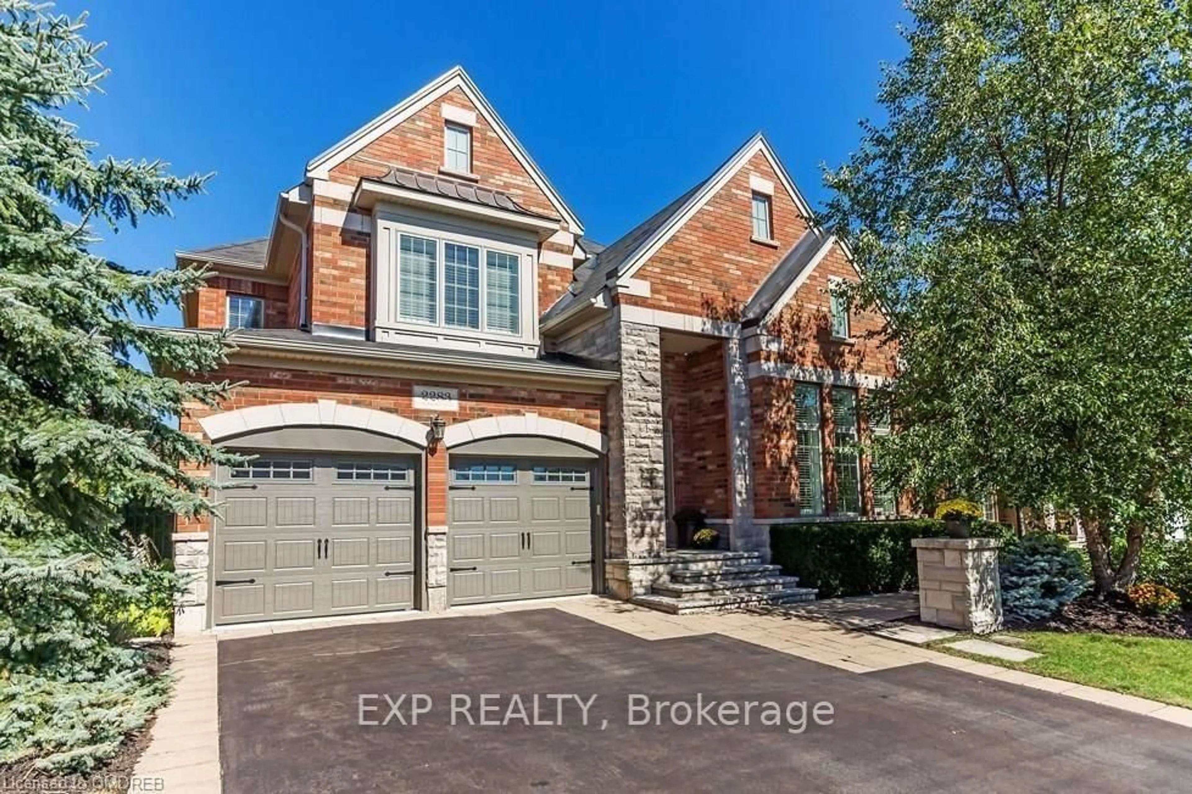 Home with brick exterior material, street for 2283 Lyndhurst Dr, Oakville Ontario L6H 7V5