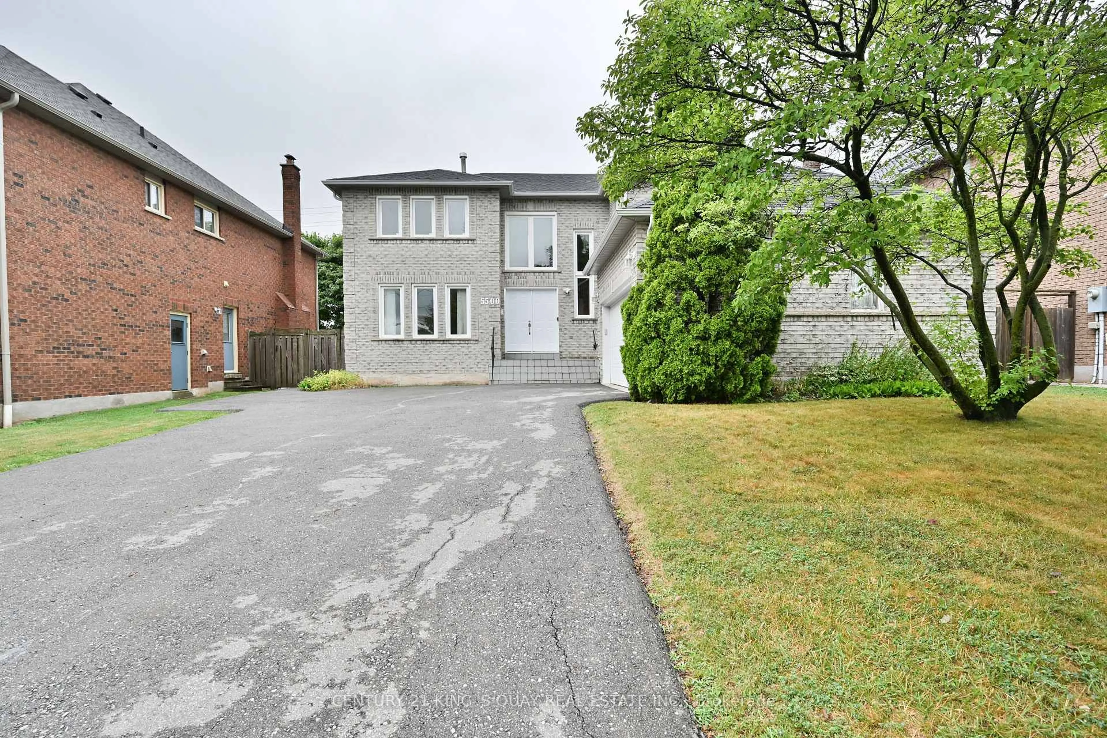 Home with brick exterior material, street for 5500 Turney Dr, Mississauga Ontario L5M 4Y8