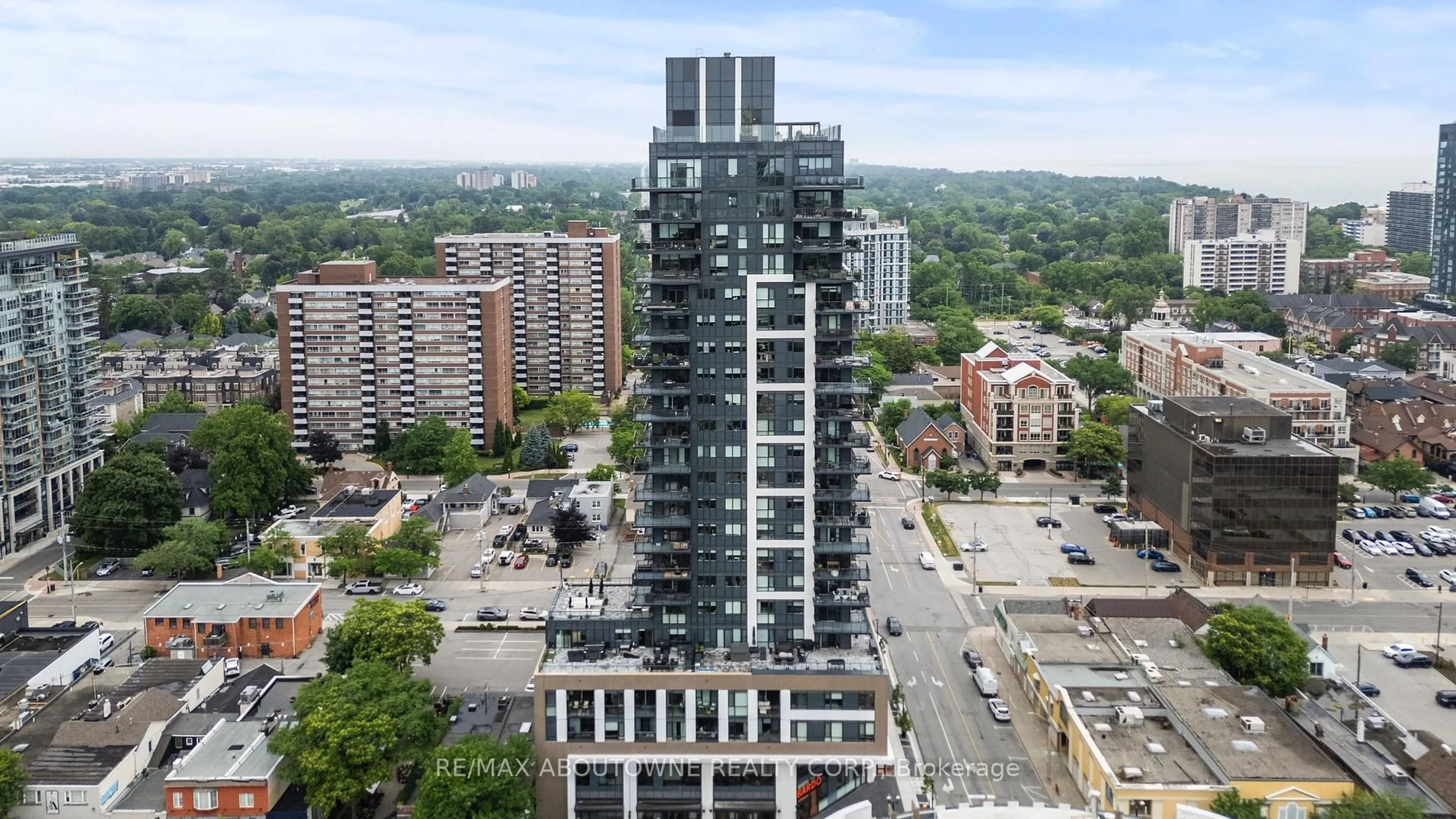 A pic from outside/outdoor area/front of a property/back of a property/a pic from drone, city buildings view from balcony for 2007 James St #307, Burlington Ontario L7R 0G7