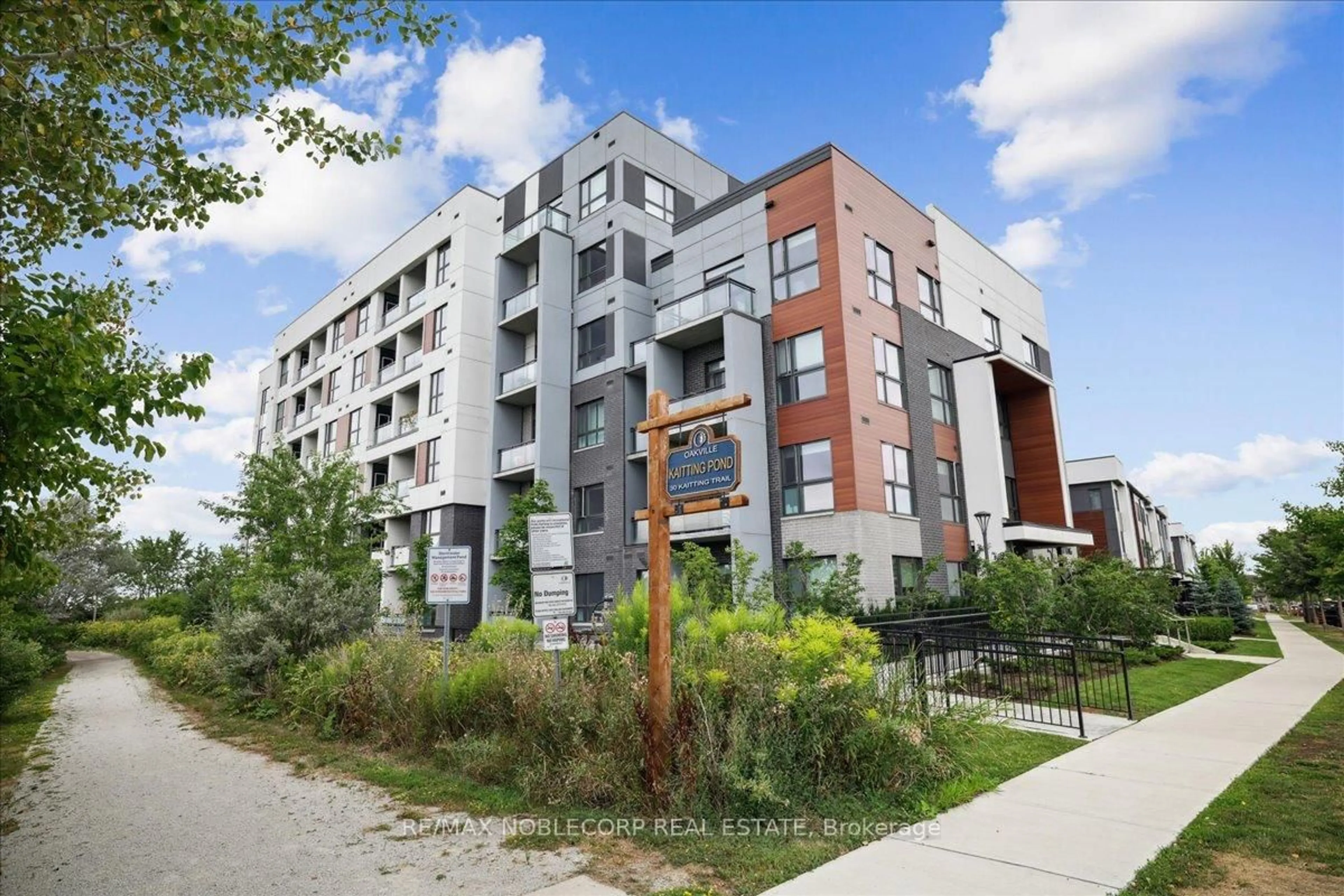 Unknown for 50 Kaitting Tr #516, Oakville Ontario L6M 4L9