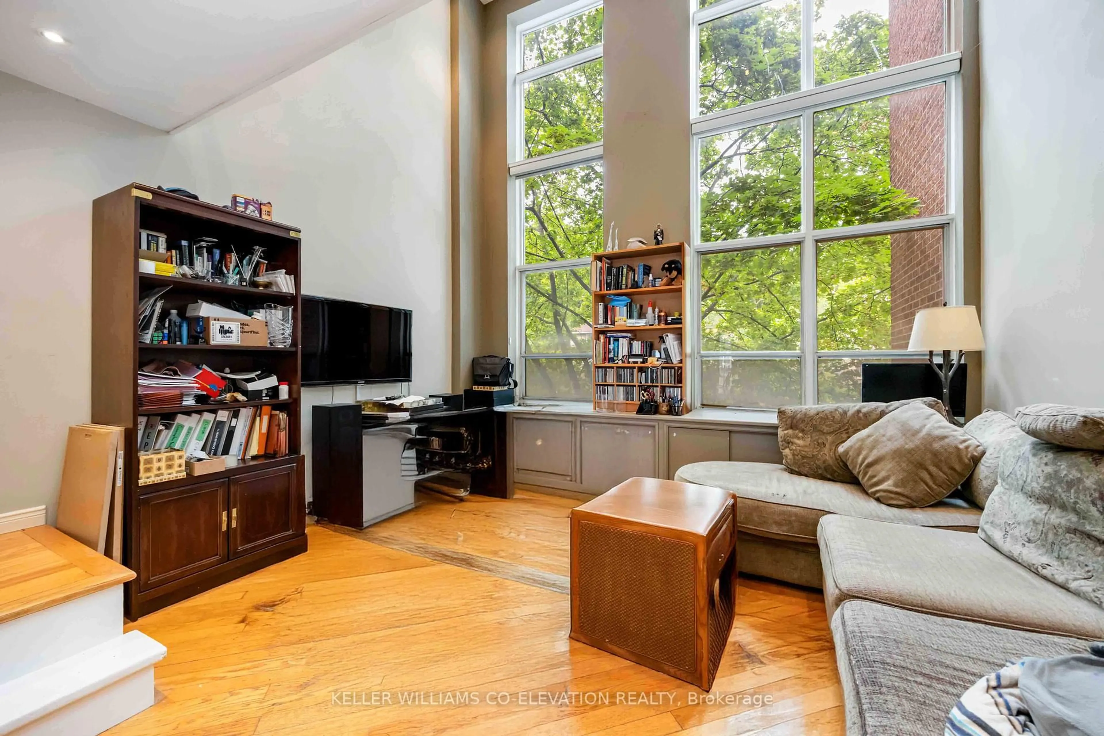 Living room with furniture, unknown for 41 Keele St, Toronto Ontario M6P 2J8