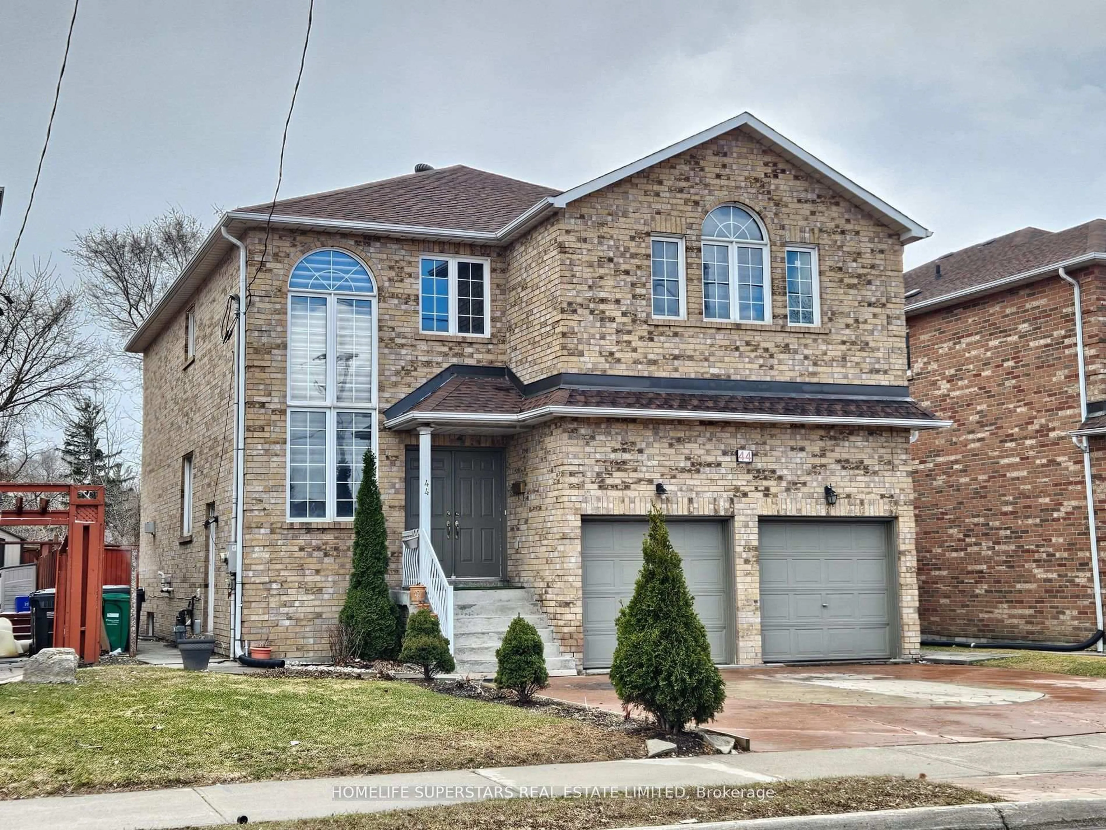 Home with brick exterior material, street for 44 York St, Mississauga Ontario L4T 1E7