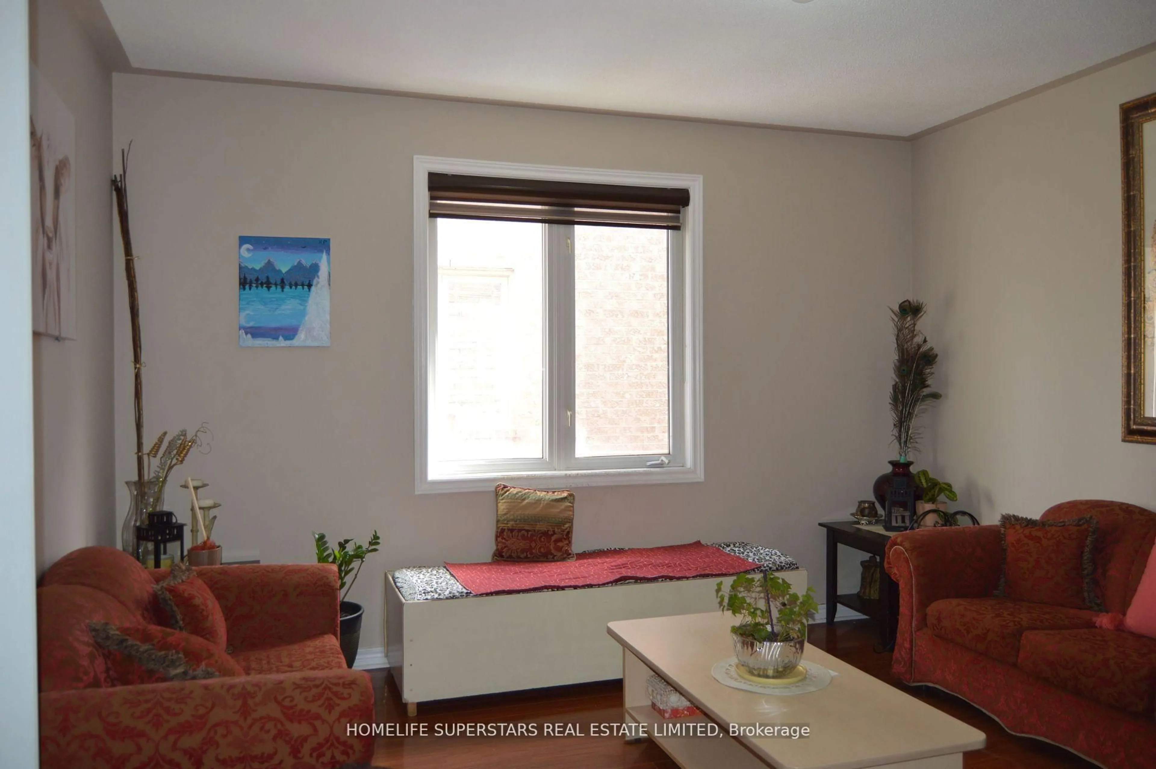 A pic of a room for 44 York St, Mississauga Ontario L4T 1E7