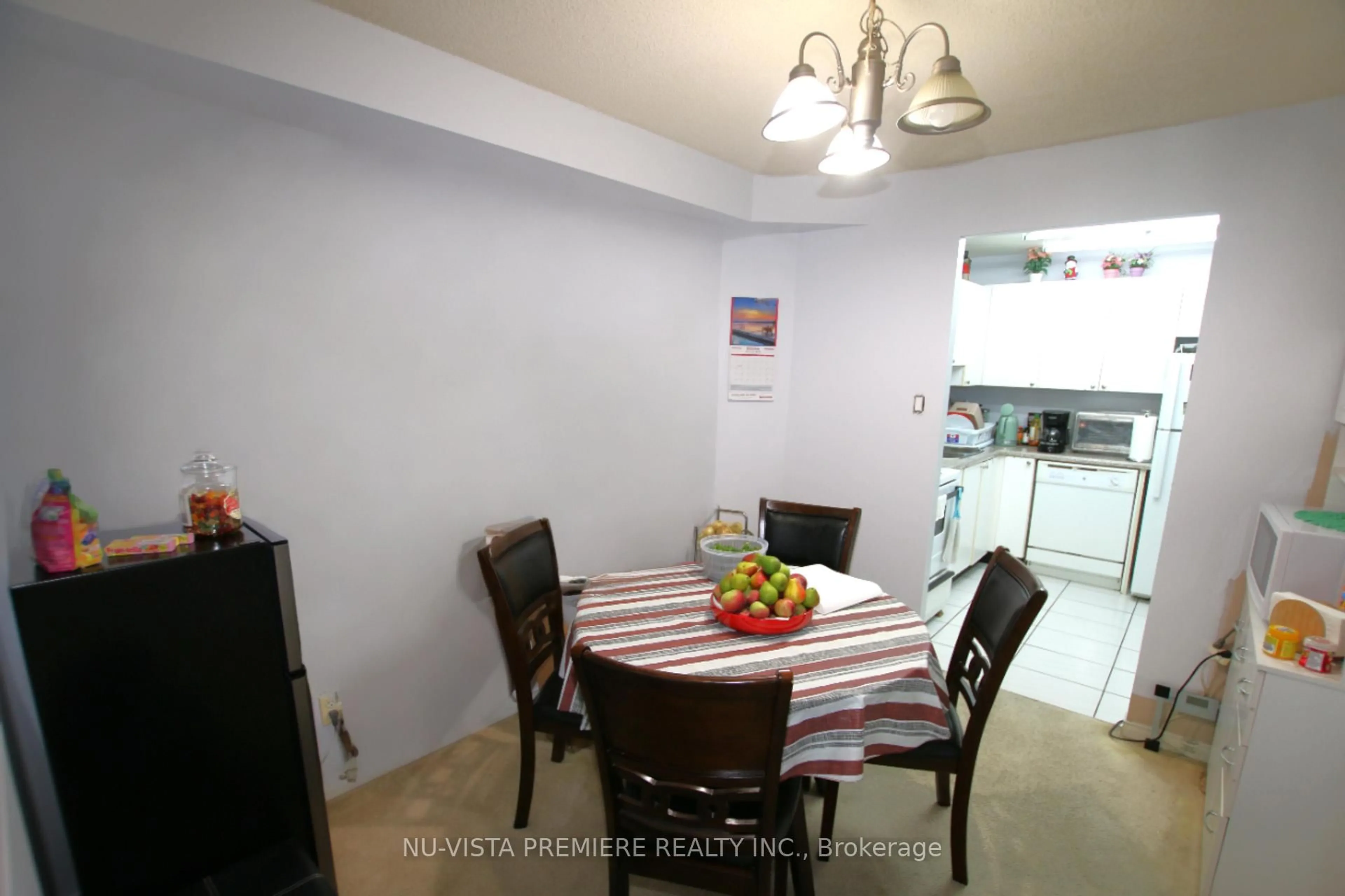 Dining room, unknown for 115 Hillcrest Ave #1406, Mississauga Ontario L5B 3Y9