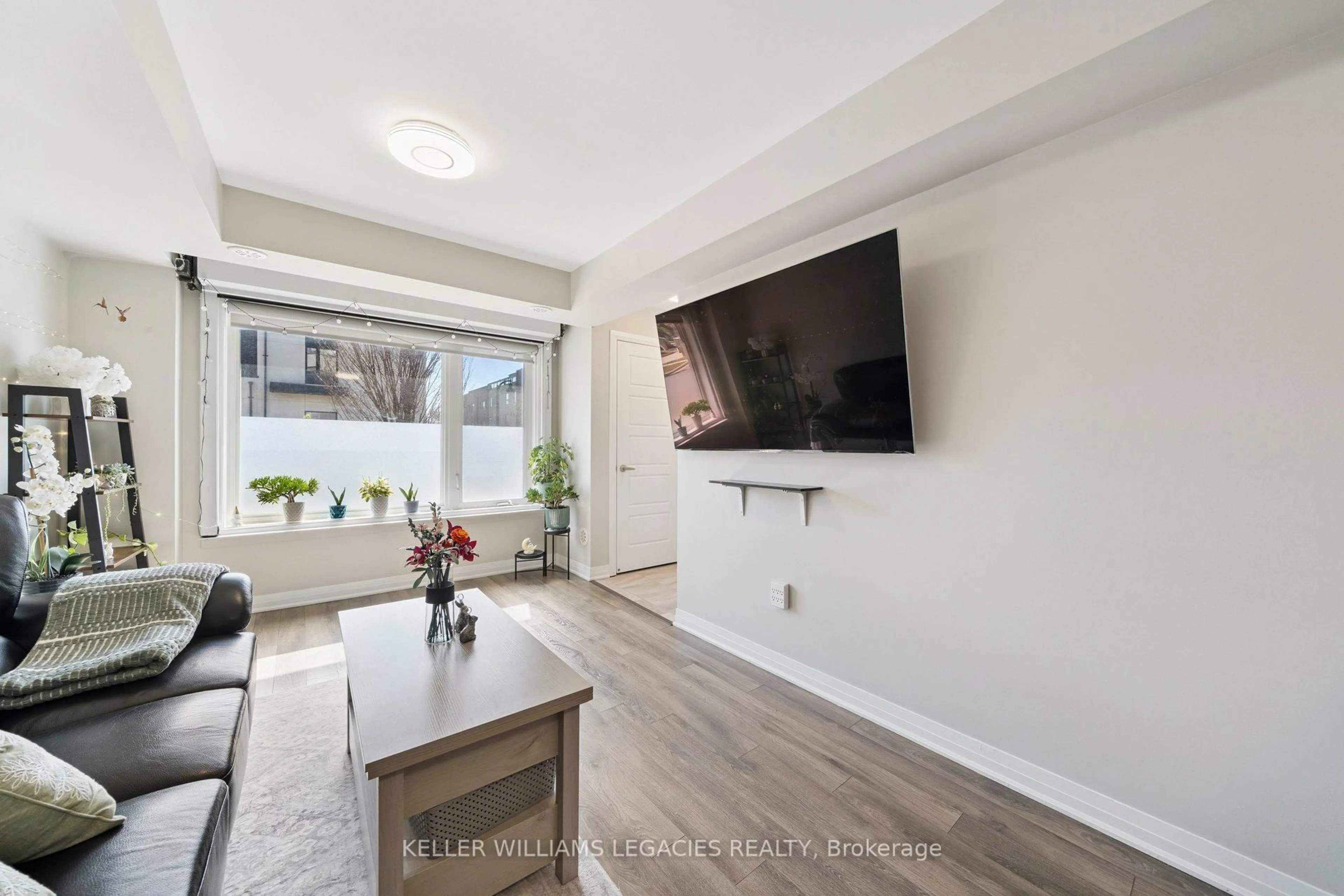 Unknown for 189 William Duncan Rd, Toronto Ontario M3K 0B8