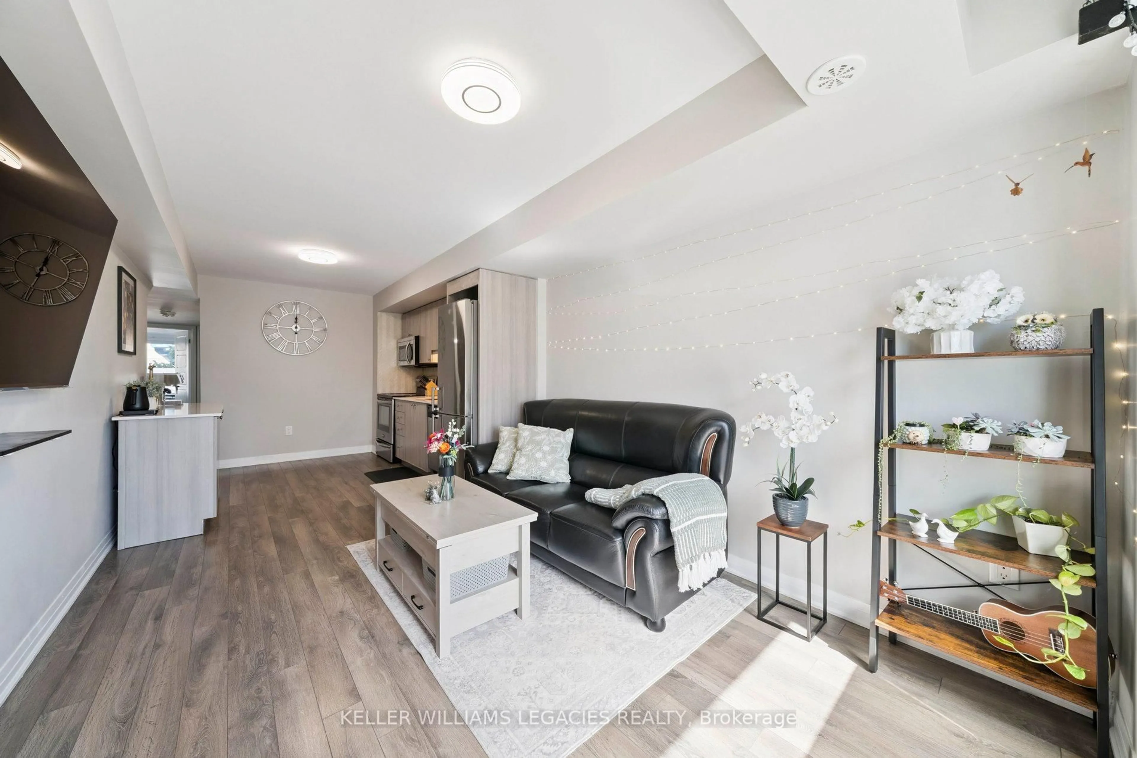 Living room with furniture, unknown for 189 William Duncan Rd, Toronto Ontario M3K 0B8