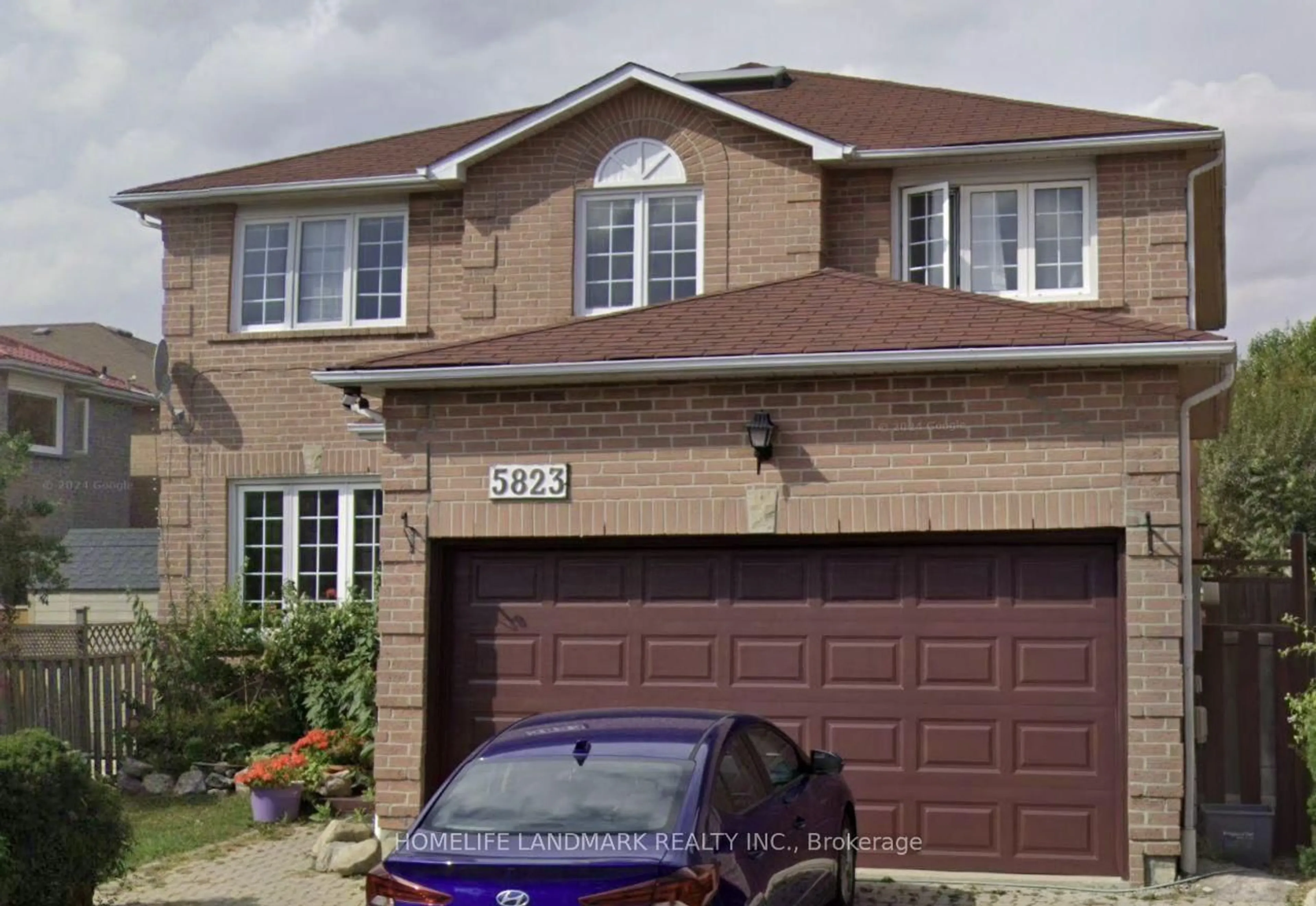 Home with brick exterior material, street for 5823 Riverdale Cres, Mississauga Ontario L5M 4R8