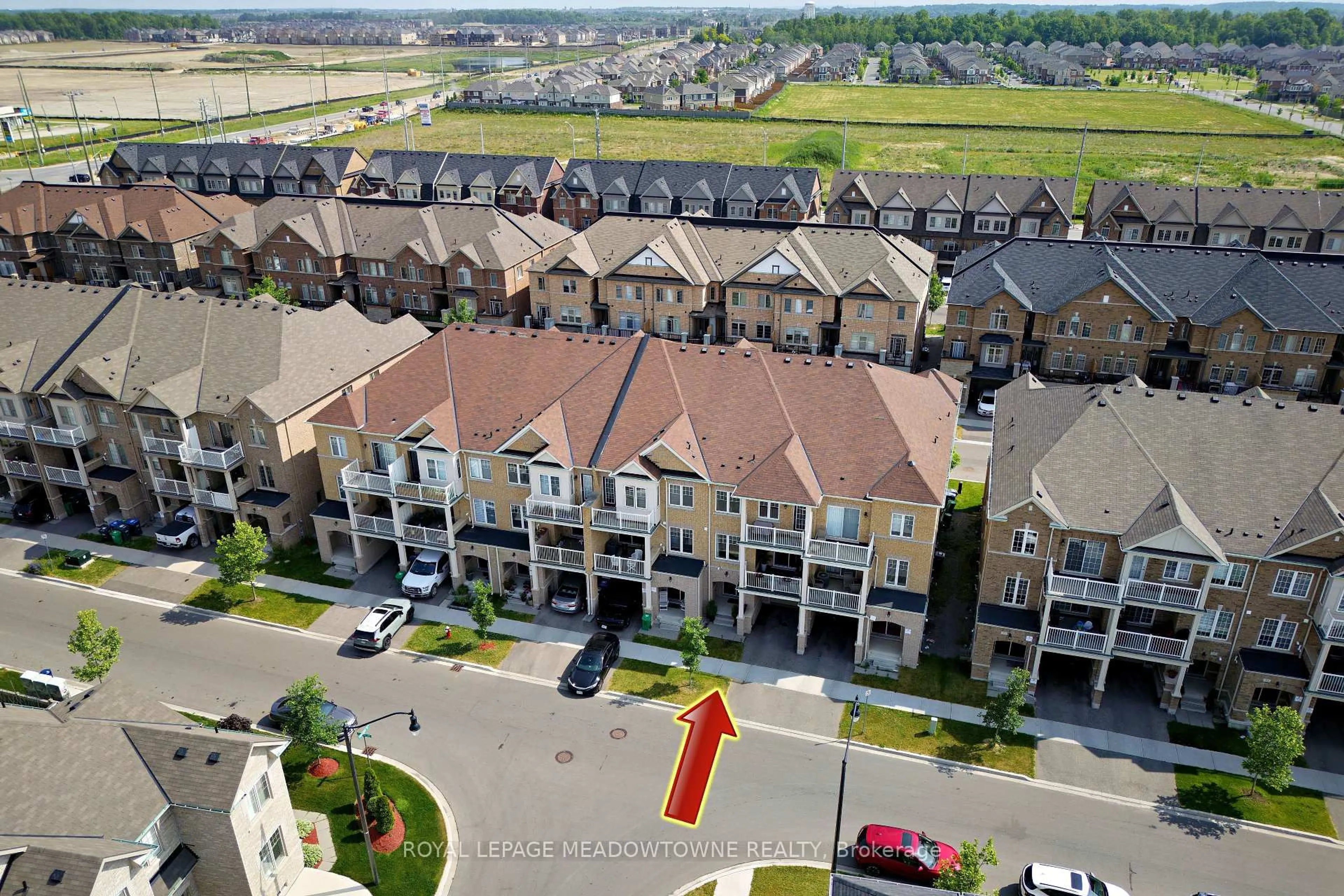 A pic from outside/outdoor area/front of a property/back of a property/a pic from drone, city buildings view from balcony for 21 Labrish Rd, Brampton Ontario L7A 5C2