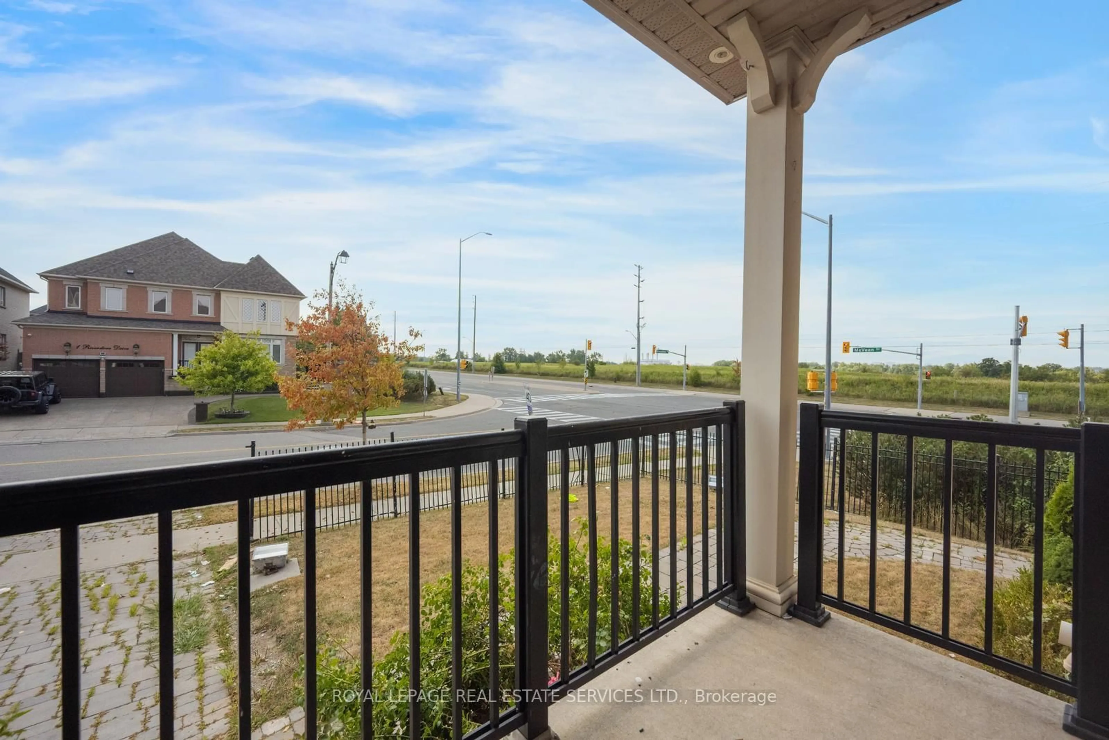 Patio, water/lake/river/ocean view for 2 Riverstone Dr, Brampton Ontario L6P 2V5