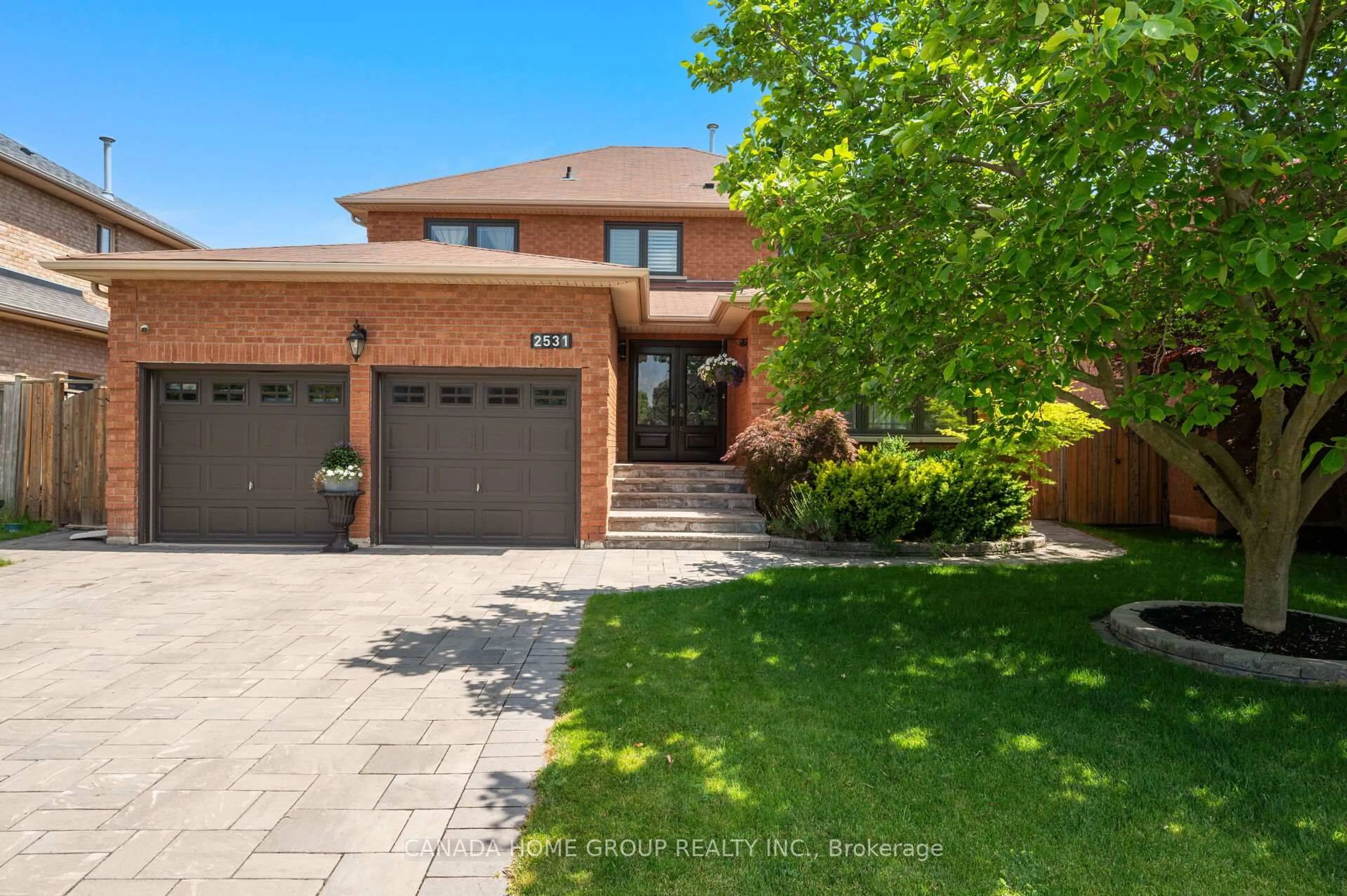 Home with brick exterior material, street for 2531 Andover Rd, Oakville Ontario L6H 6C3