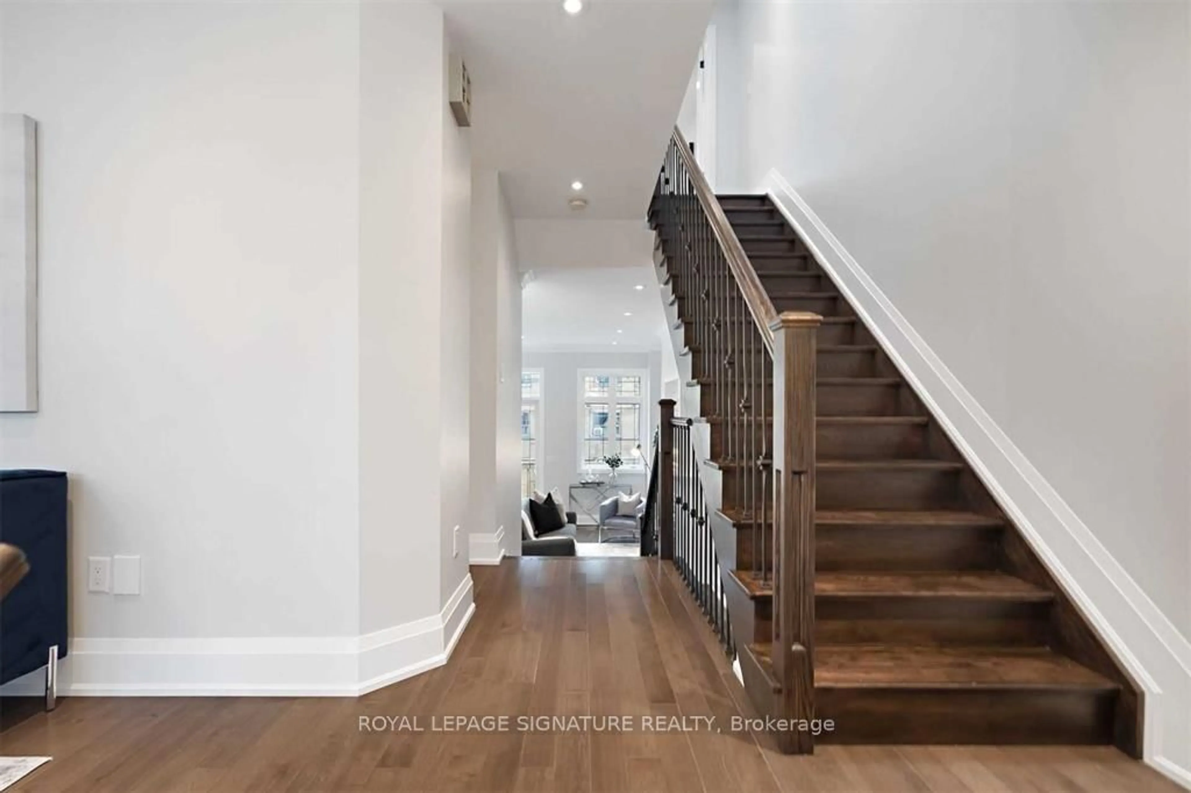 Indoor entryway for 65 Sixteenth St, Toronto Ontario M8V 3J9