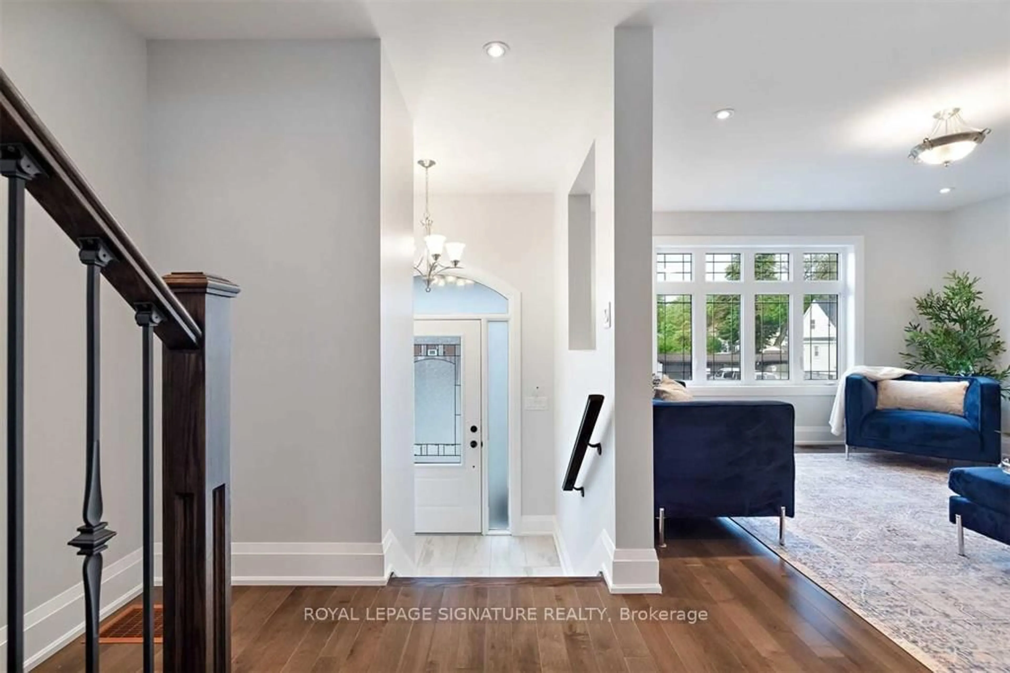 Indoor entryway for 65 Sixteenth St, Toronto Ontario M8V 3J9