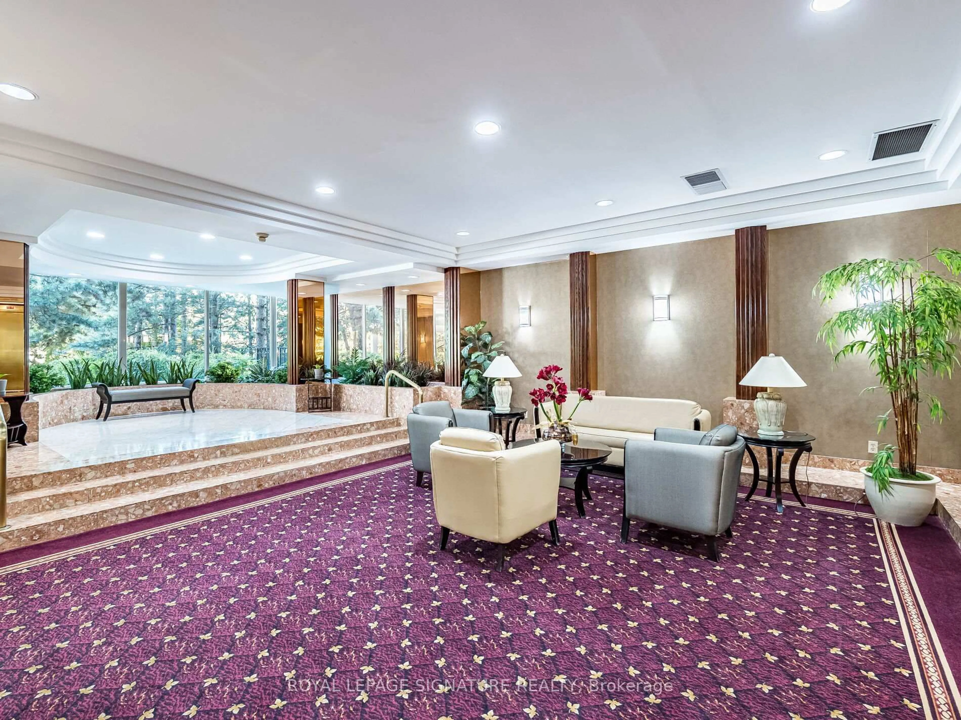 Lobby for 24 Hanover Rd #2204, Brampton Ontario L6S 5K8