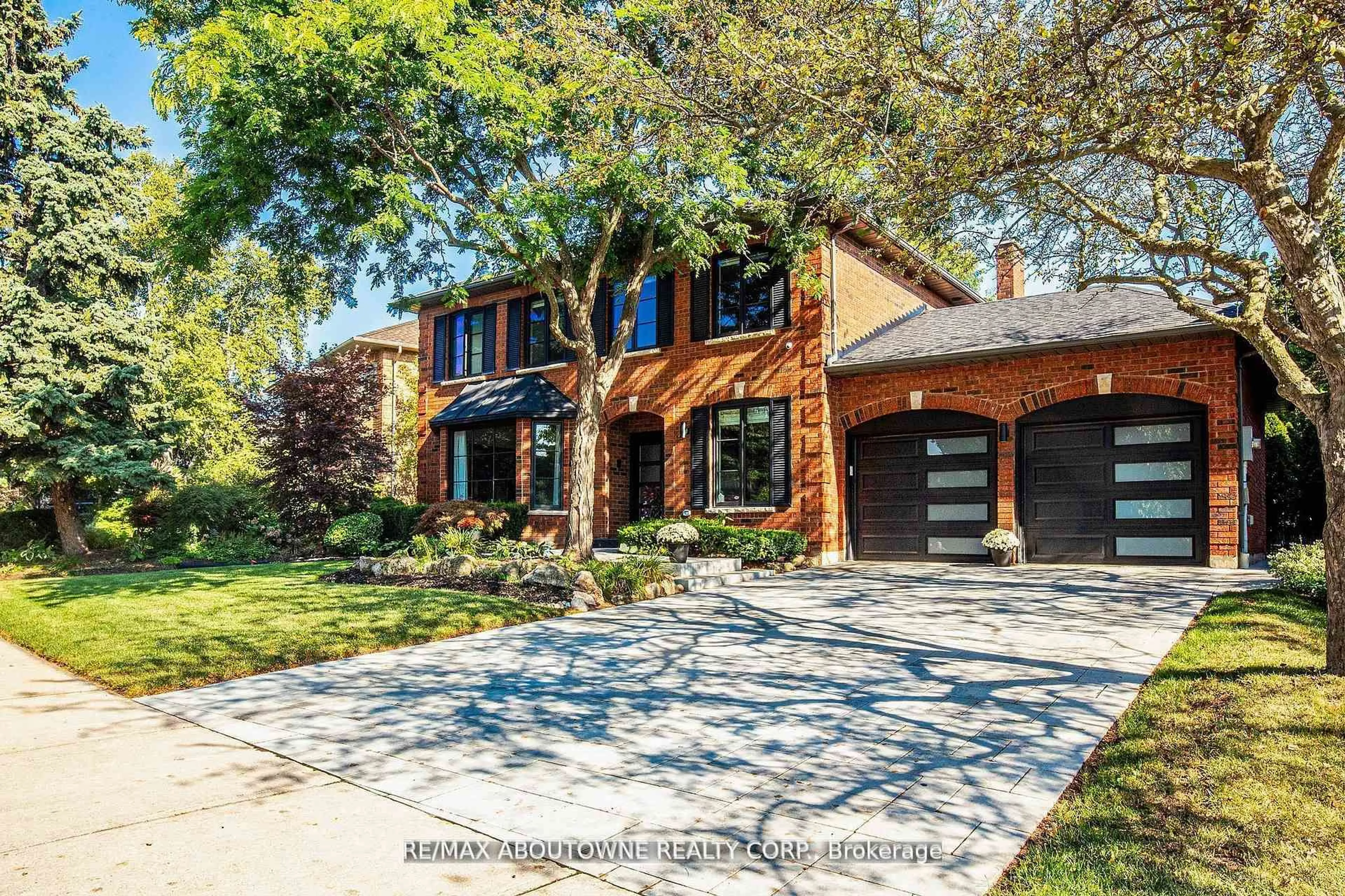 Home with brick exterior material, street for 1319 Greeneagle Dr, Oakville Ontario L6M 2N1
