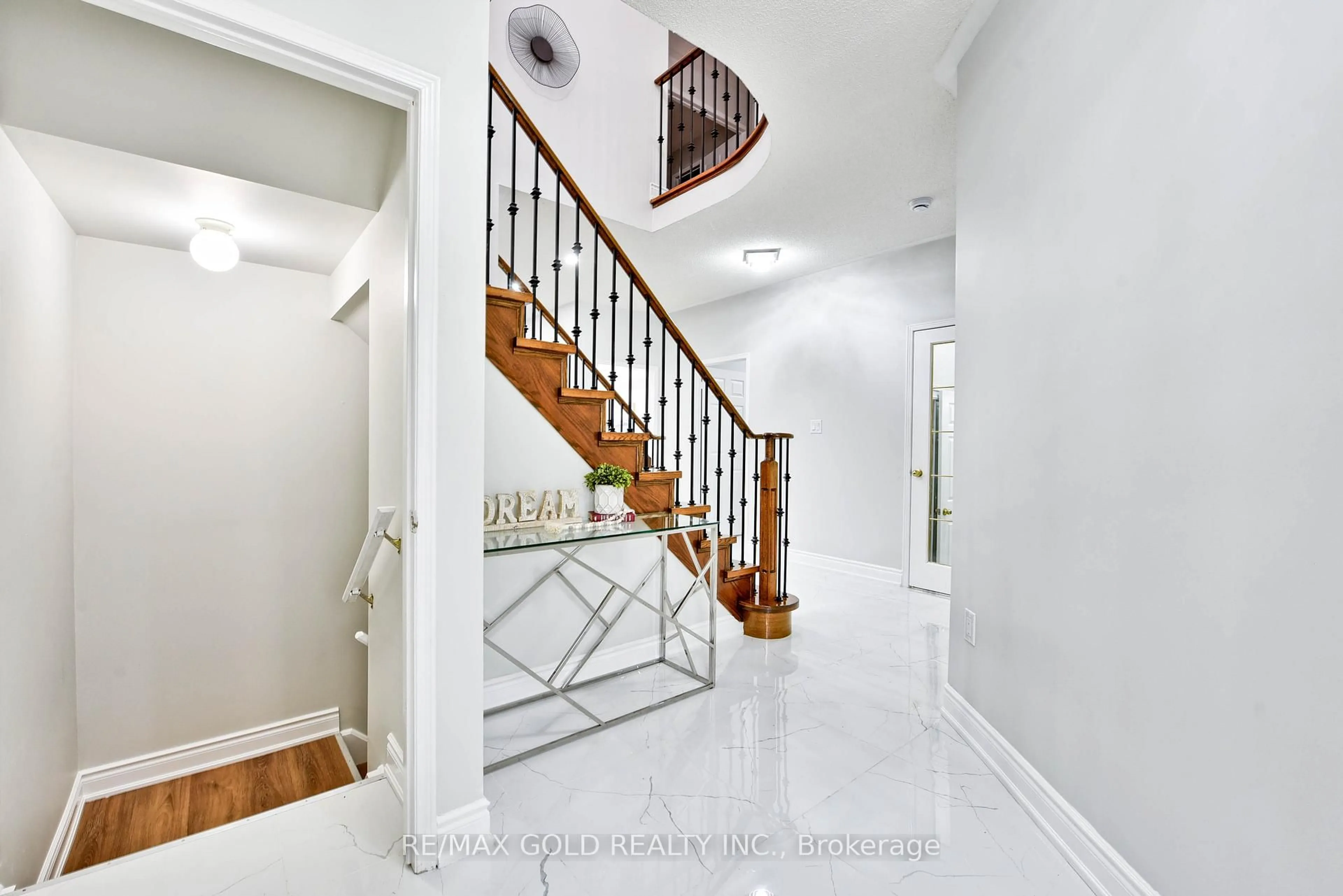Unknown for 3716 Partition Rd, Mississauga Ontario L5N 8P4