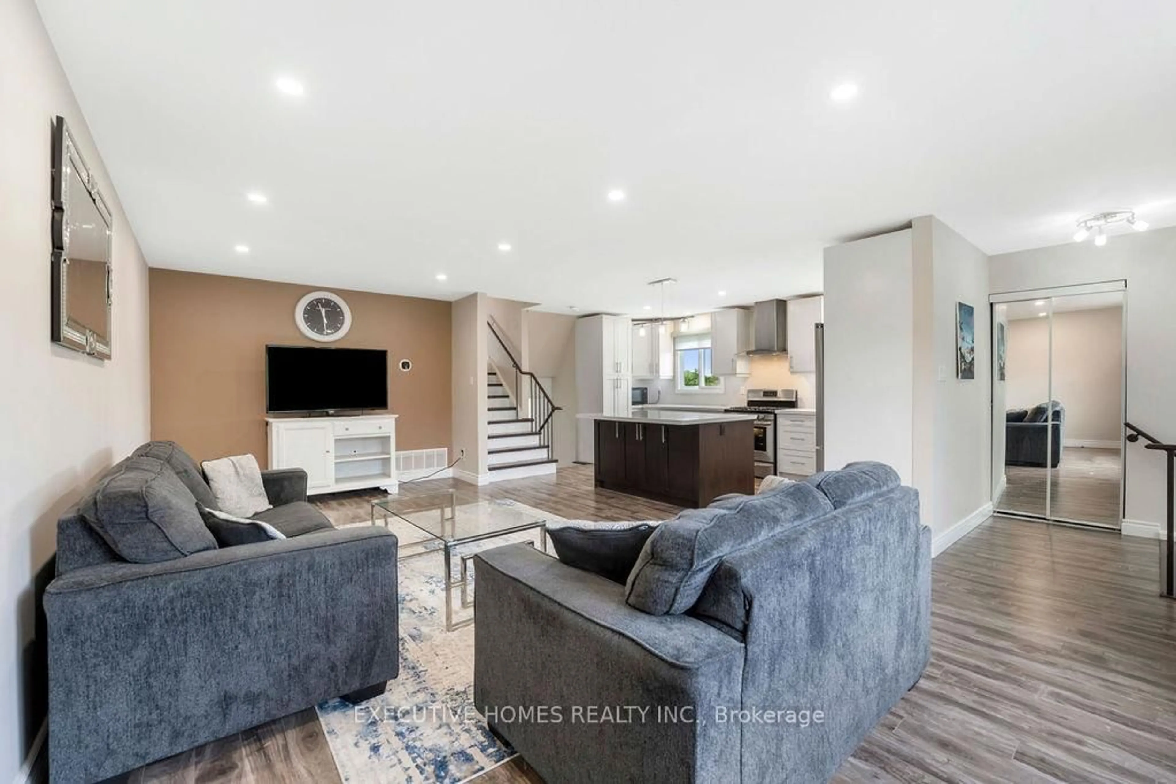 Living room with furniture, unknown for 7610 Black Walnut Tr, Mississauga Ontario L5N 8A7