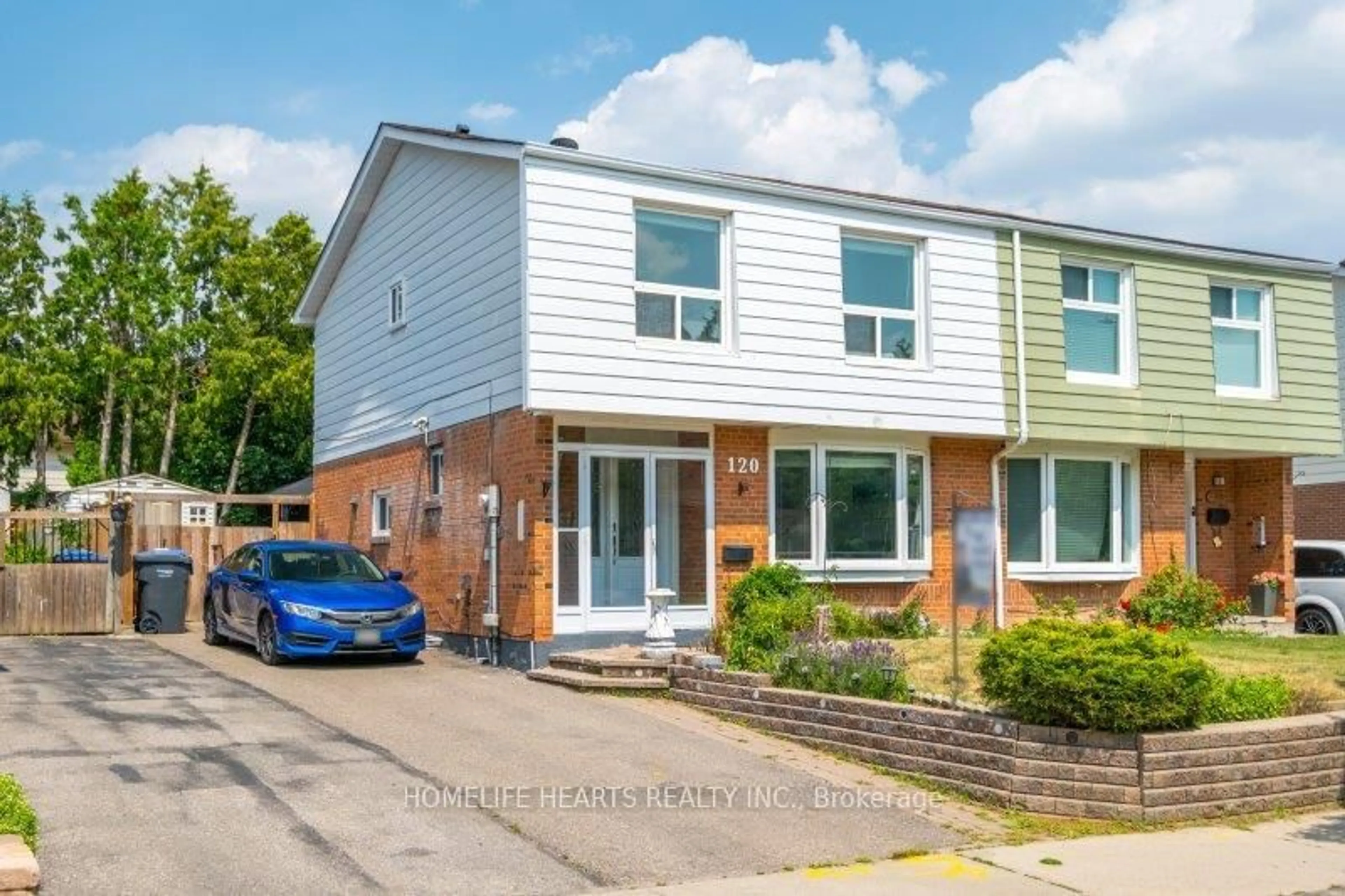 A pic from outside/outdoor area/front of a property/back of a property/a pic from drone, street for 120 Hansen Rd, Brampton Ontario L6V 2G6
