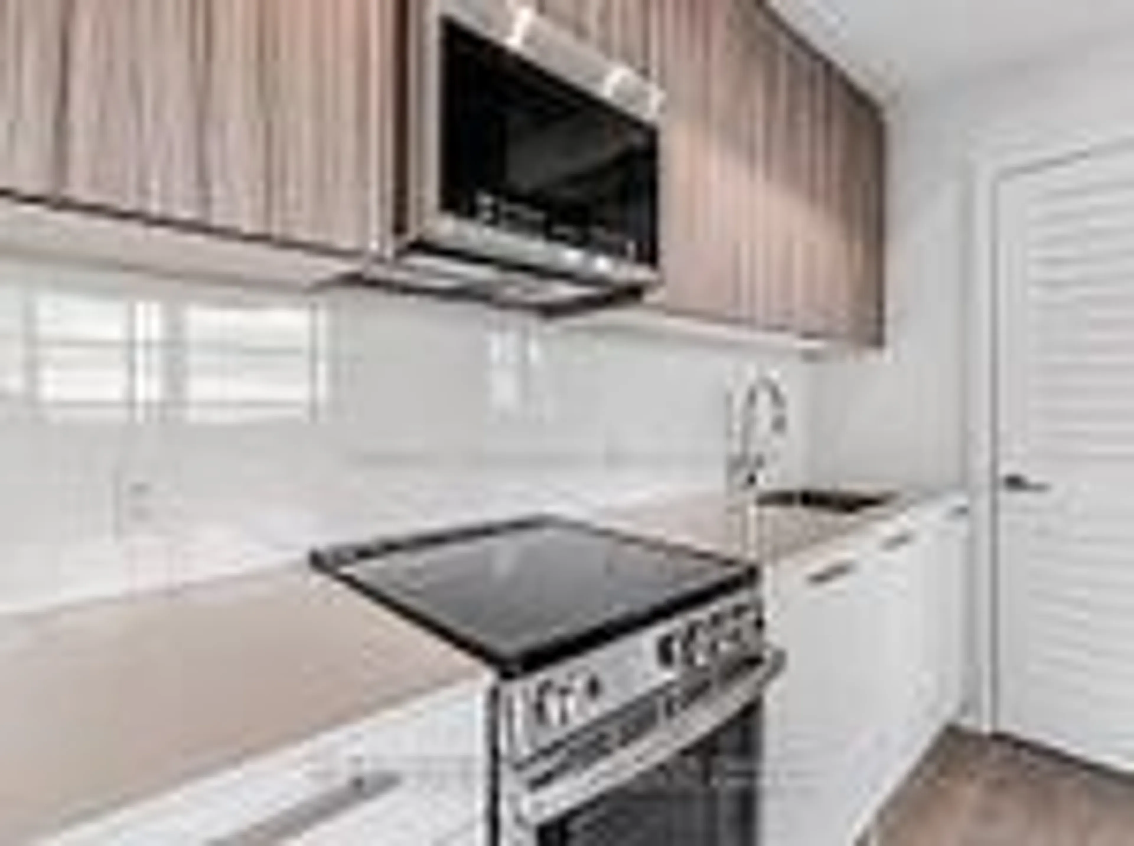 Standard kitchen, unknown for 225 VETERANS Dr #704, Brampton Ontario L5E 2G4