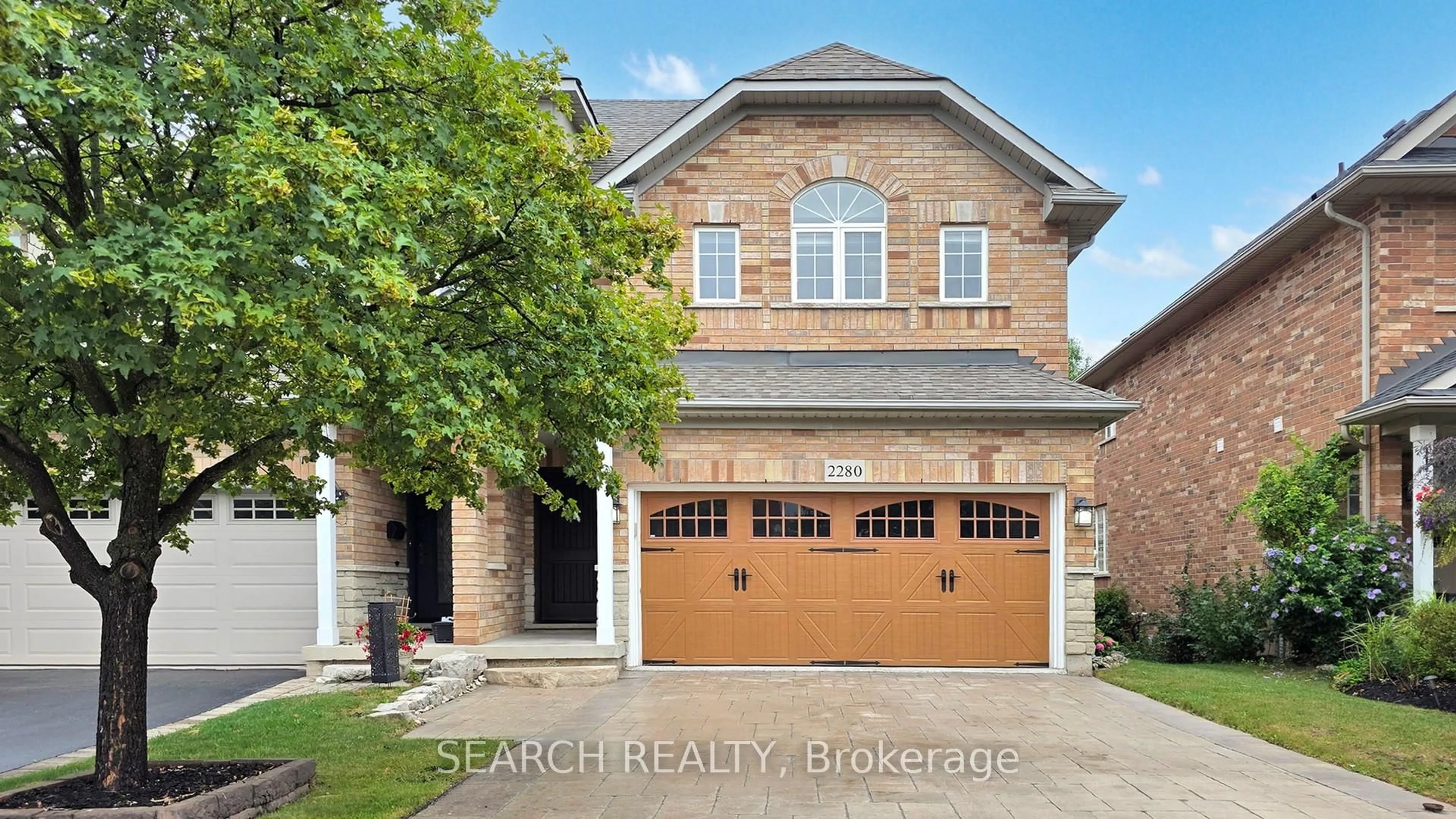Home with brick exterior material, street for 2280 Highcroft Rd, Oakville Ontario L6M 4Y4