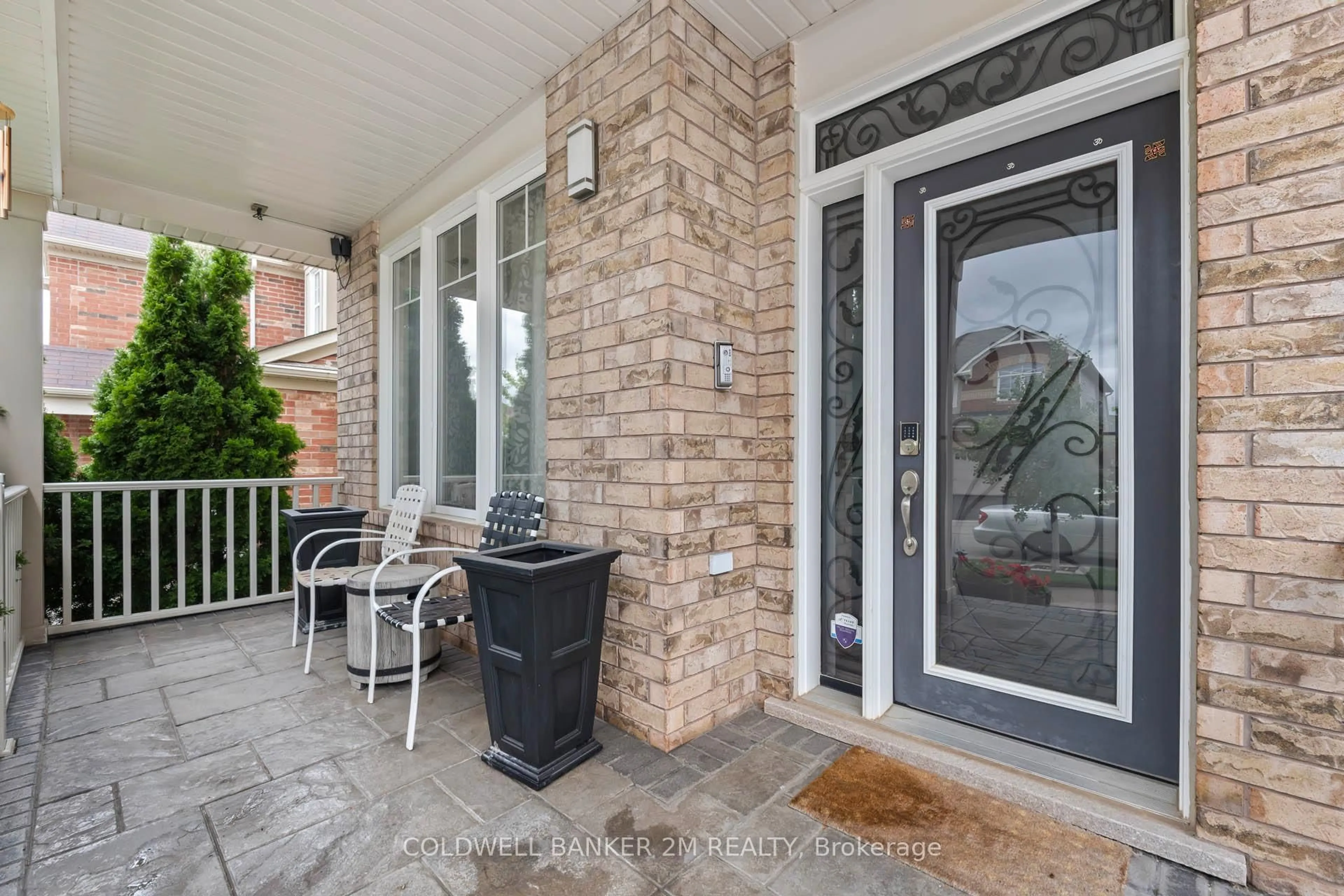Indoor entryway for 279 Cochrane Terr, Milton Ontario L9T 8C8