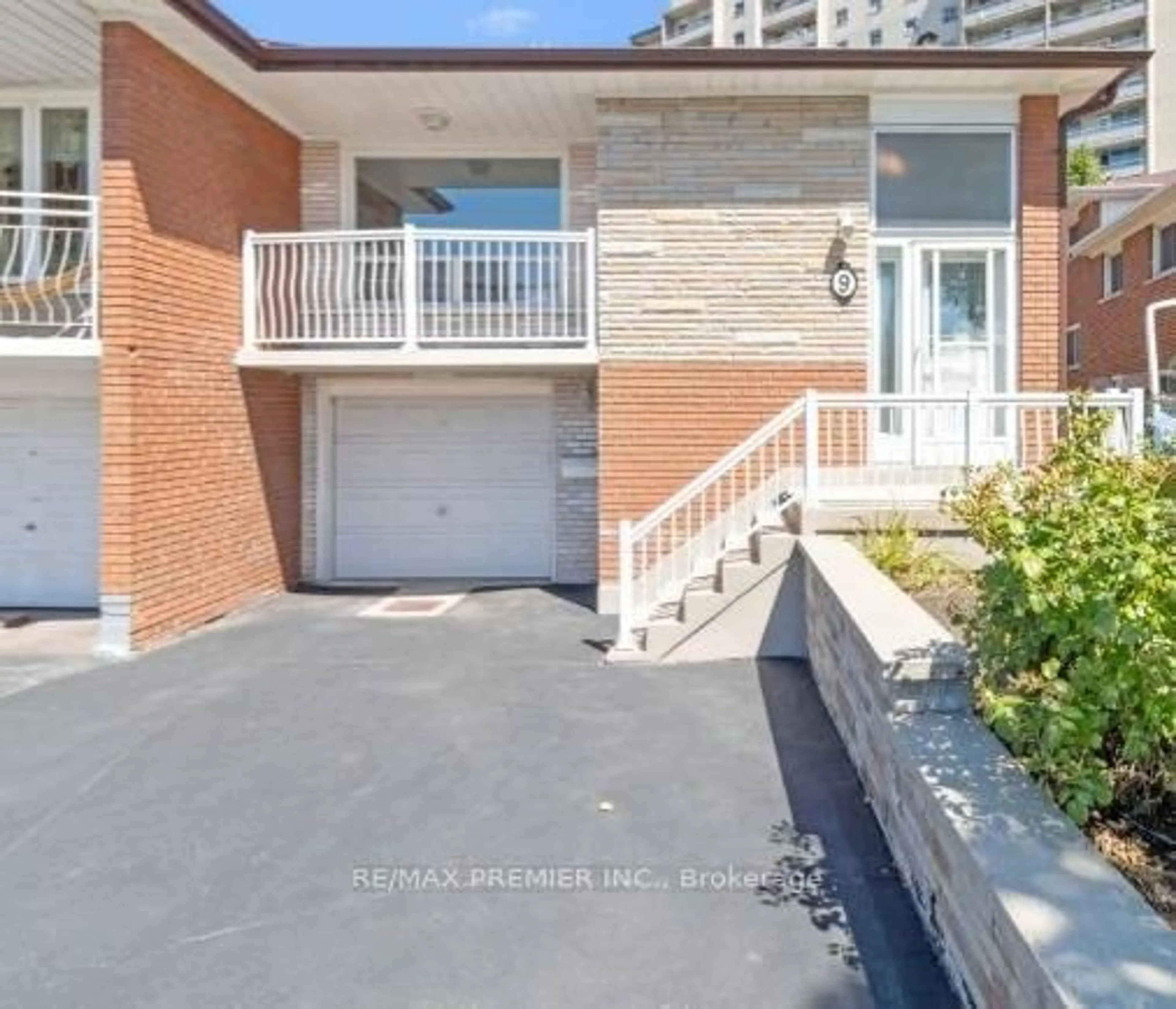 Unknown for 9 Elana Dr, Toronto Ontario M3N 2C1